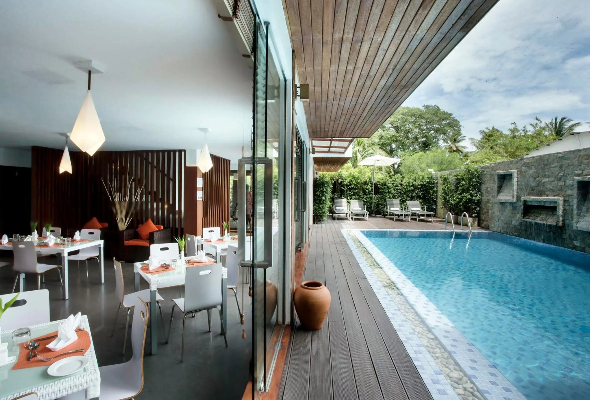 Restaurant/places to eat in Plumeria Maldives