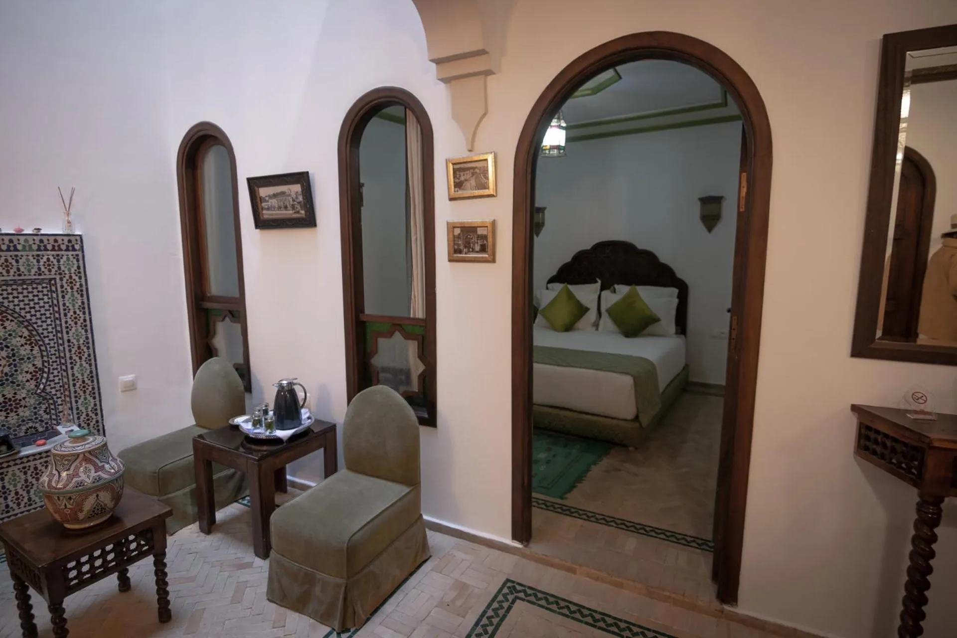 Living room, Bed in Dar Yasmine