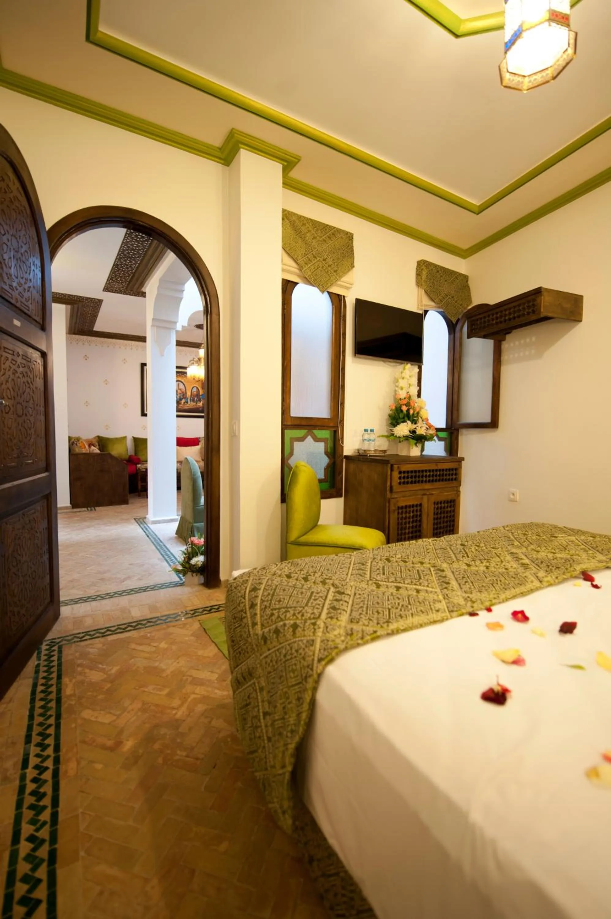 Photo of the whole room, Bed in Dar Yasmine