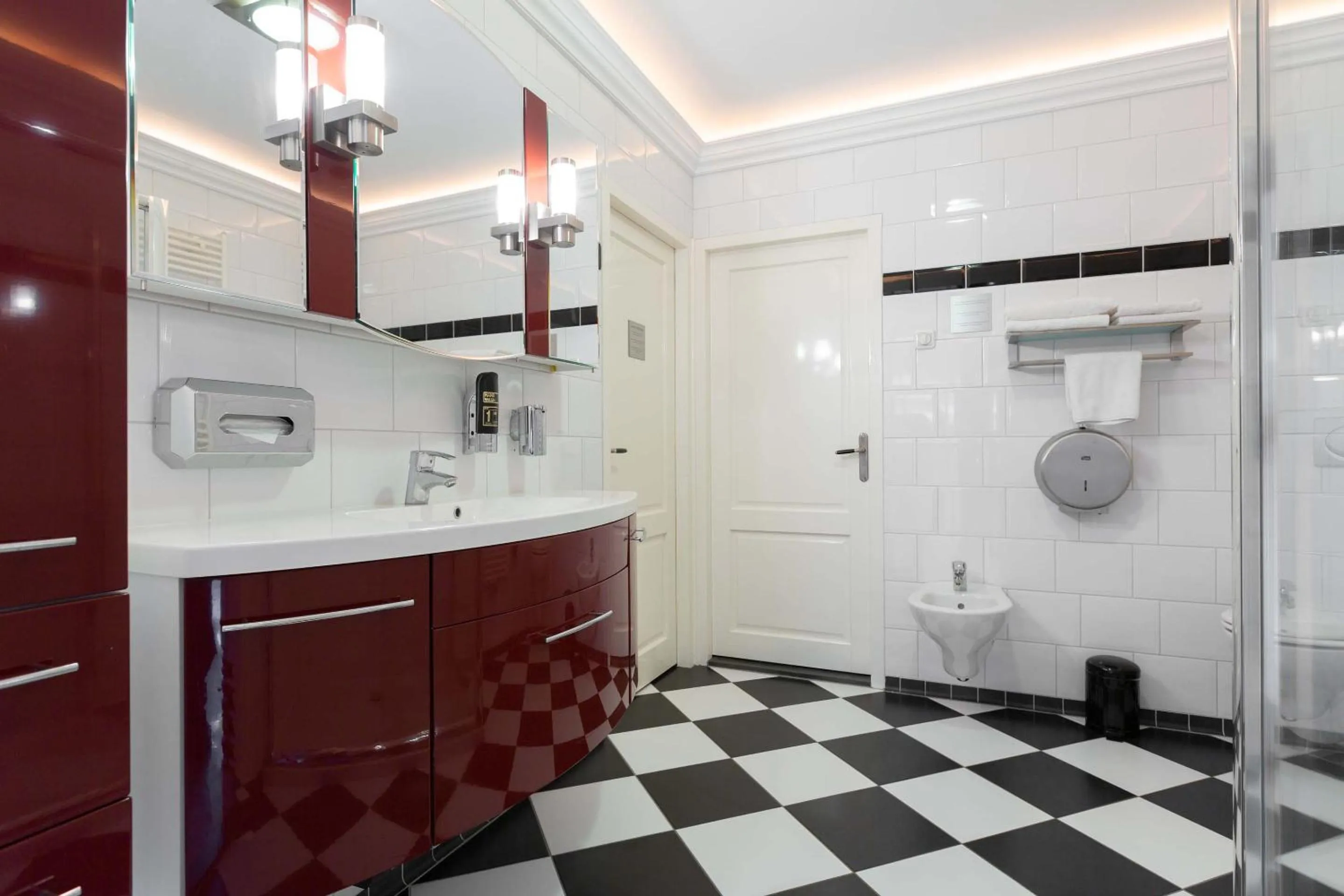 Bathroom in Strandhotel Scheveningen