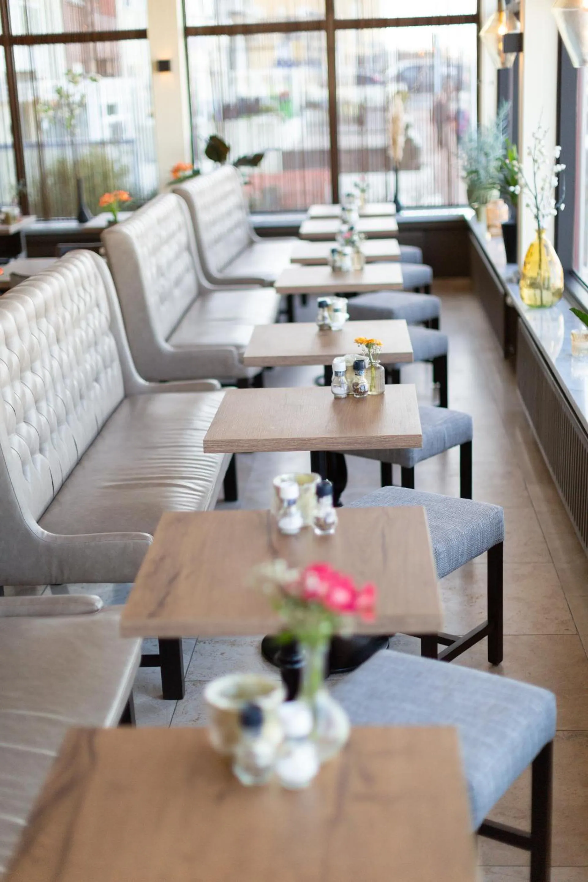 Restaurant/places to eat in Strandhotel Scheveningen