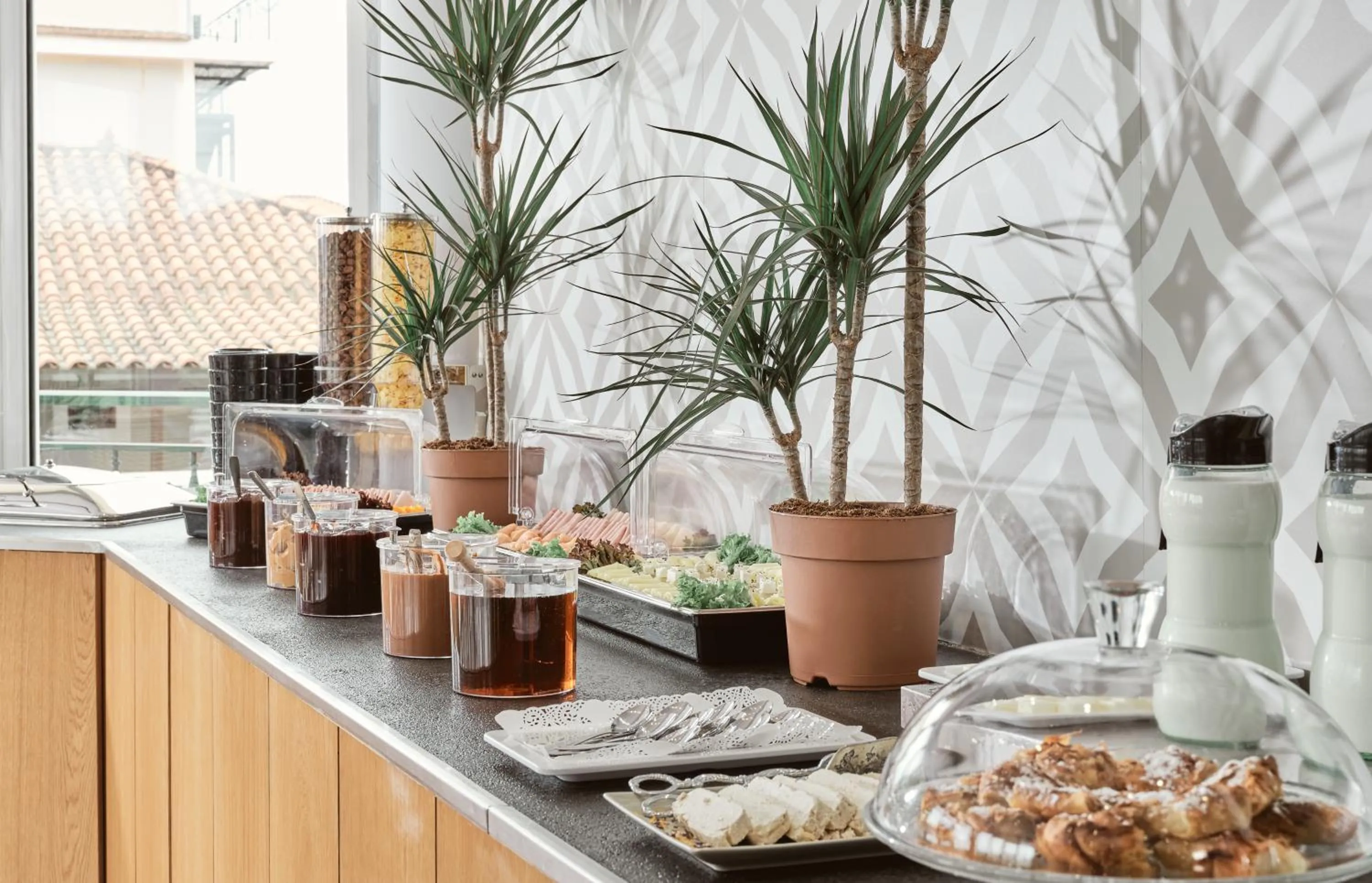 Breakfast in Zante Atlantis Hotel