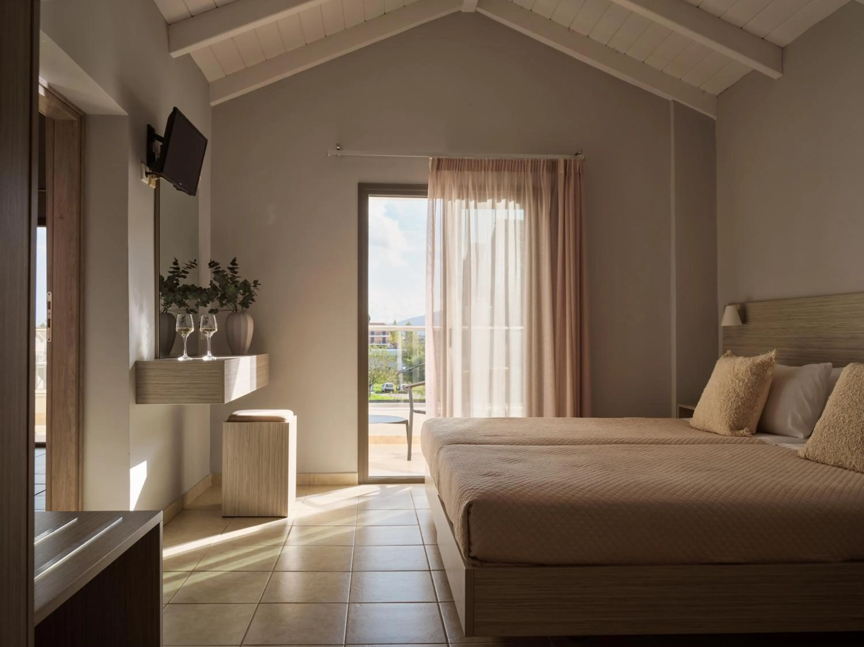 Bedroom, Bed in Zante Atlantis Hotel