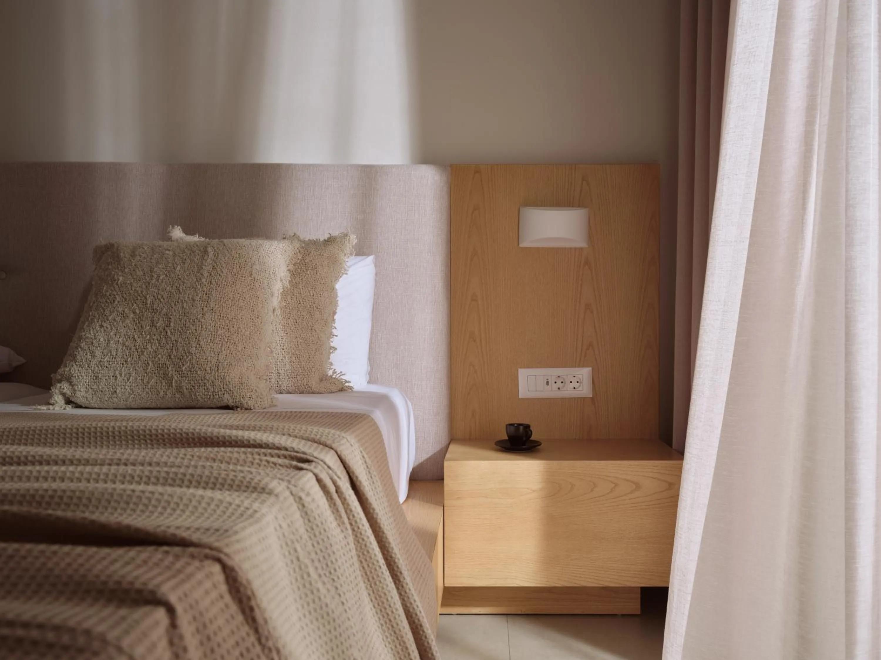 Bedroom, Bed in Zante Atlantis Hotel