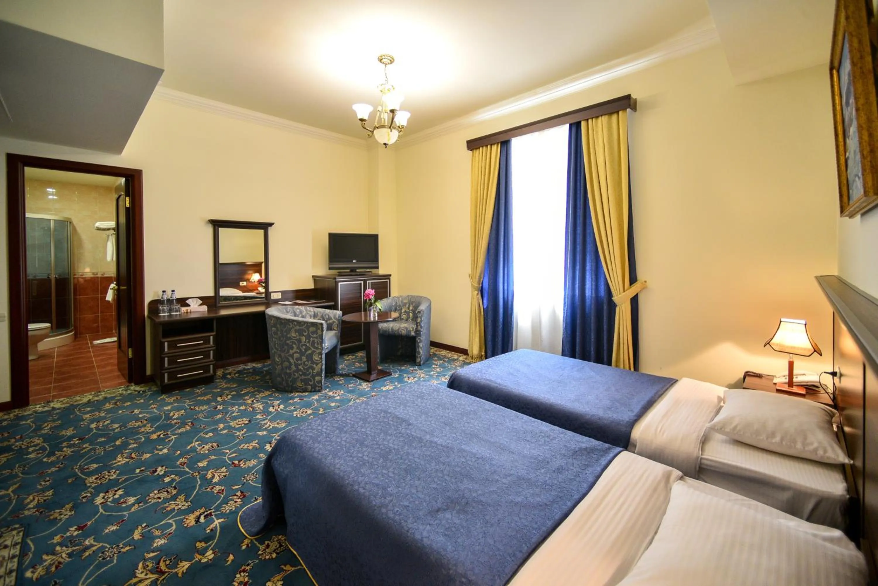 Bed in METROPOL HOTEL Yerevan