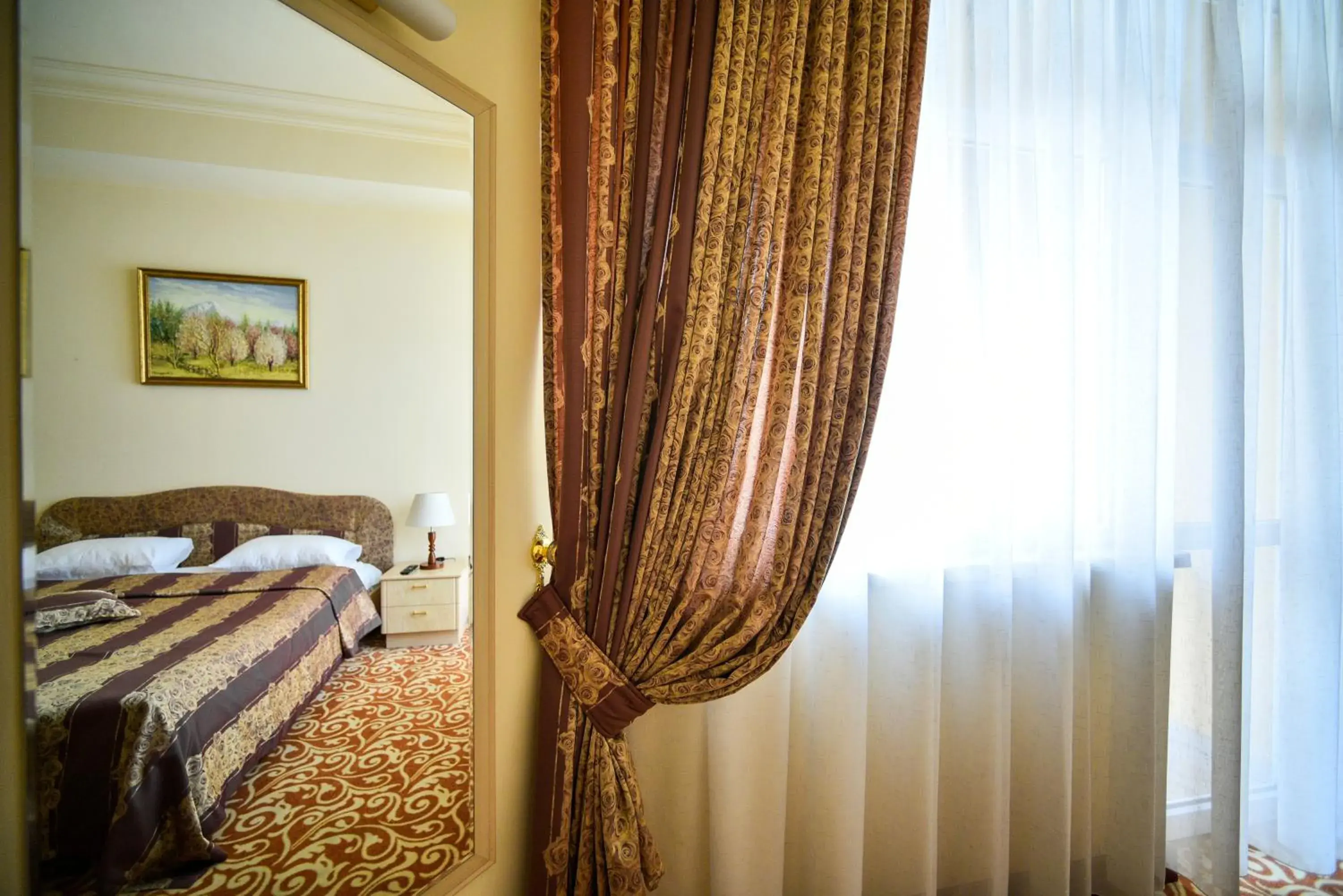 Junior Suite in METROPOL HOTEL Yerevan Junior Suite in METROPOL HOTEL Yerevan
