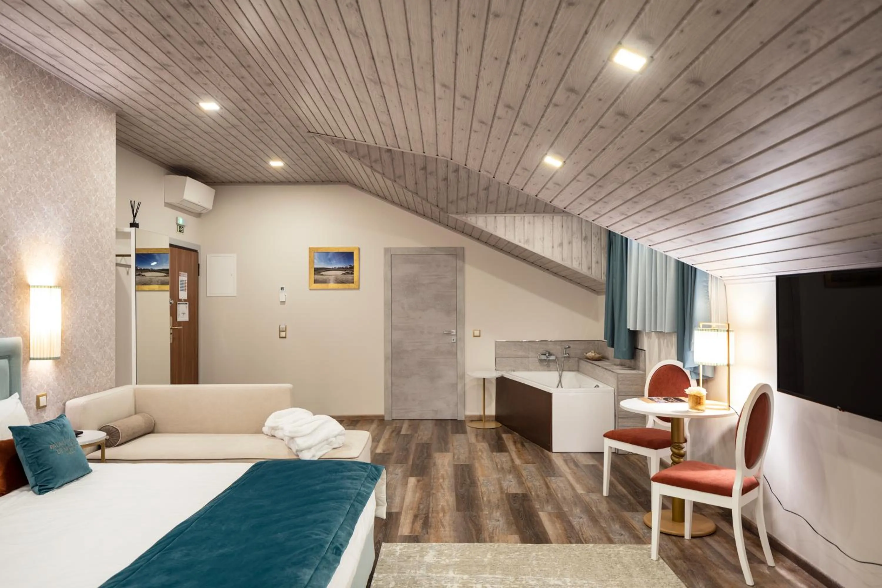 Bedroom, Bed in Palace Hotel de Midões