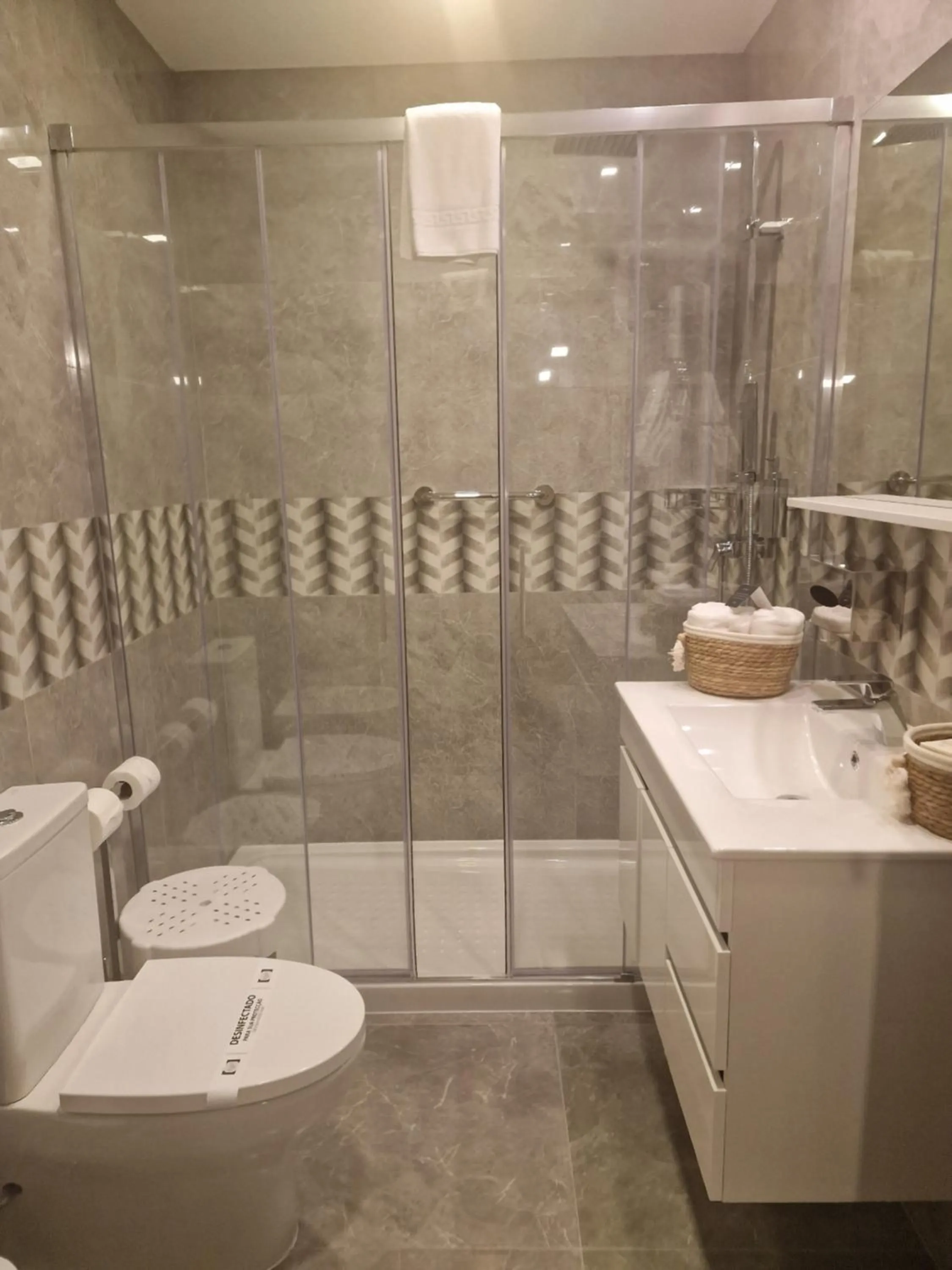 Toilet in Palace Hotel de Midões