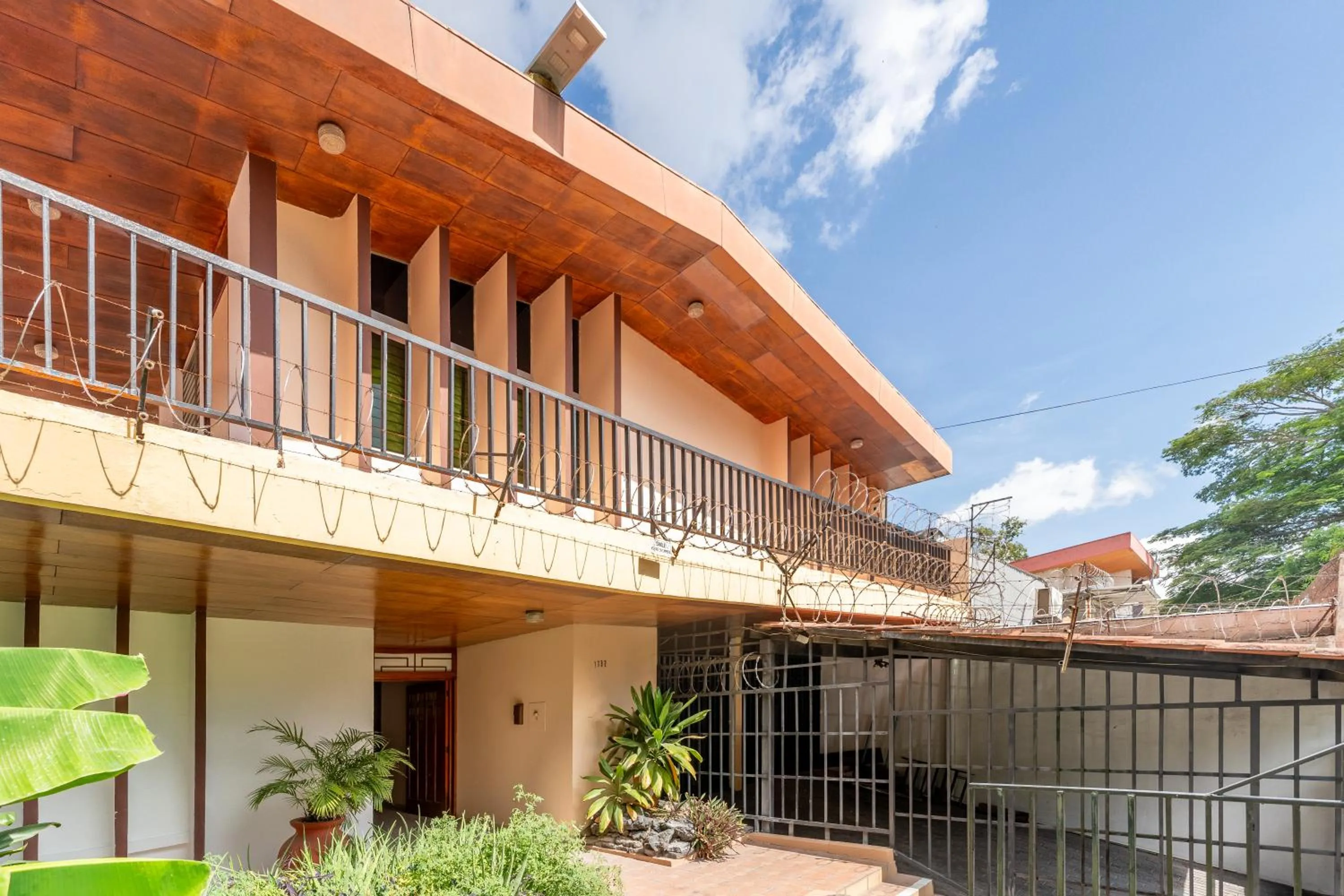 Property building in Volcano Hostal y Restaurante