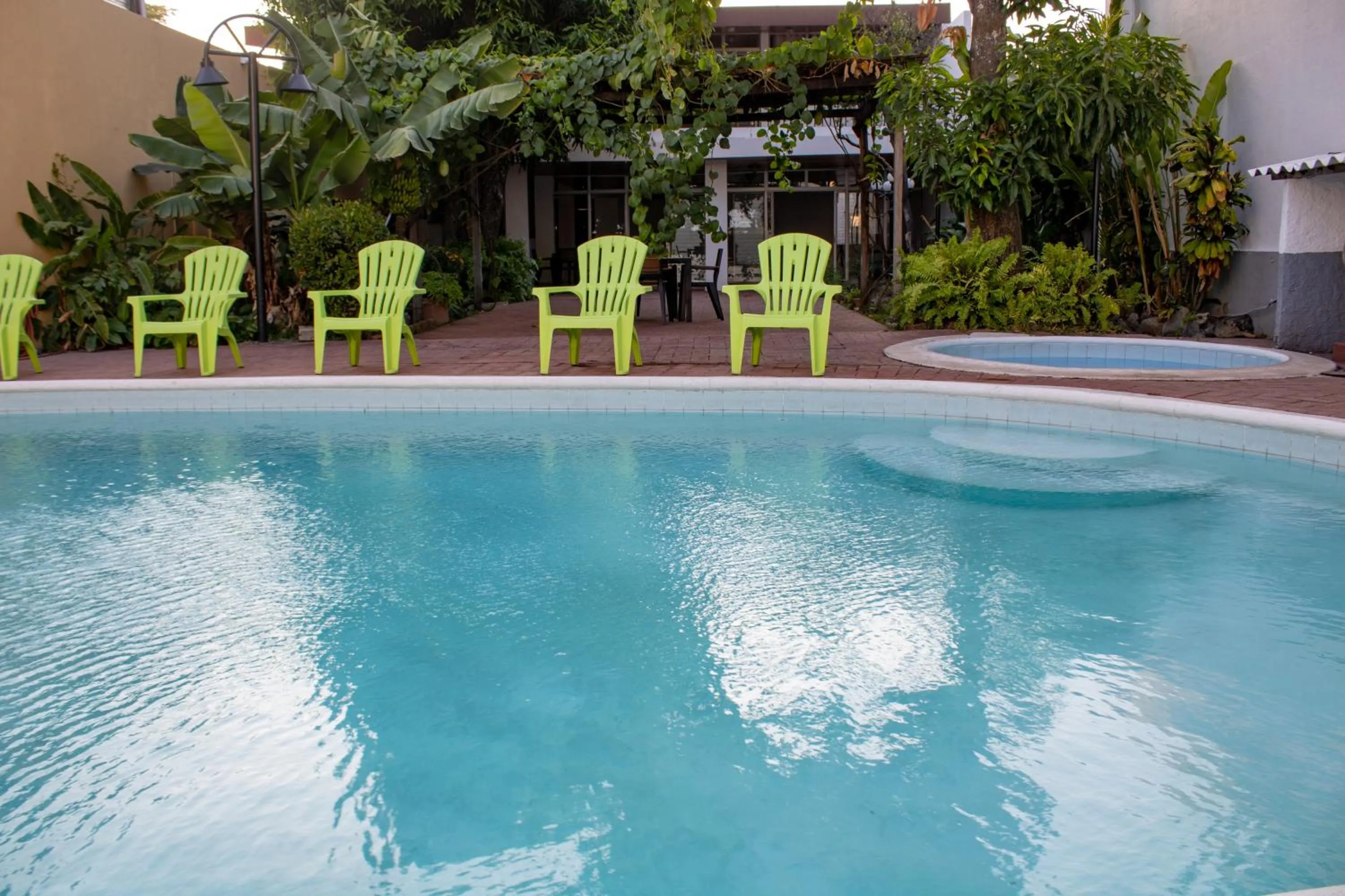 Swimming pool in Volcano Hostal y Restaurante