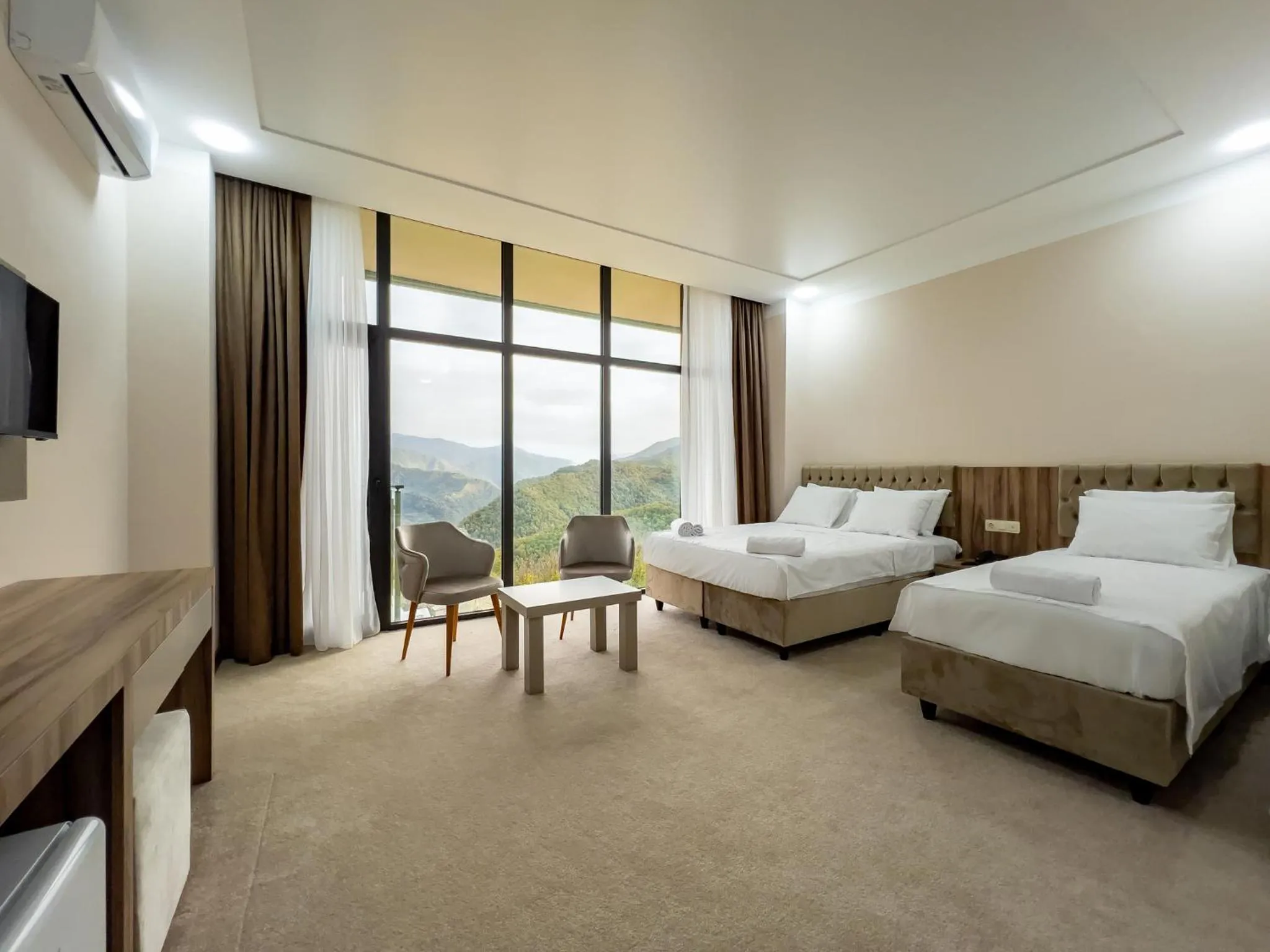 Bed in Chateau Milisi