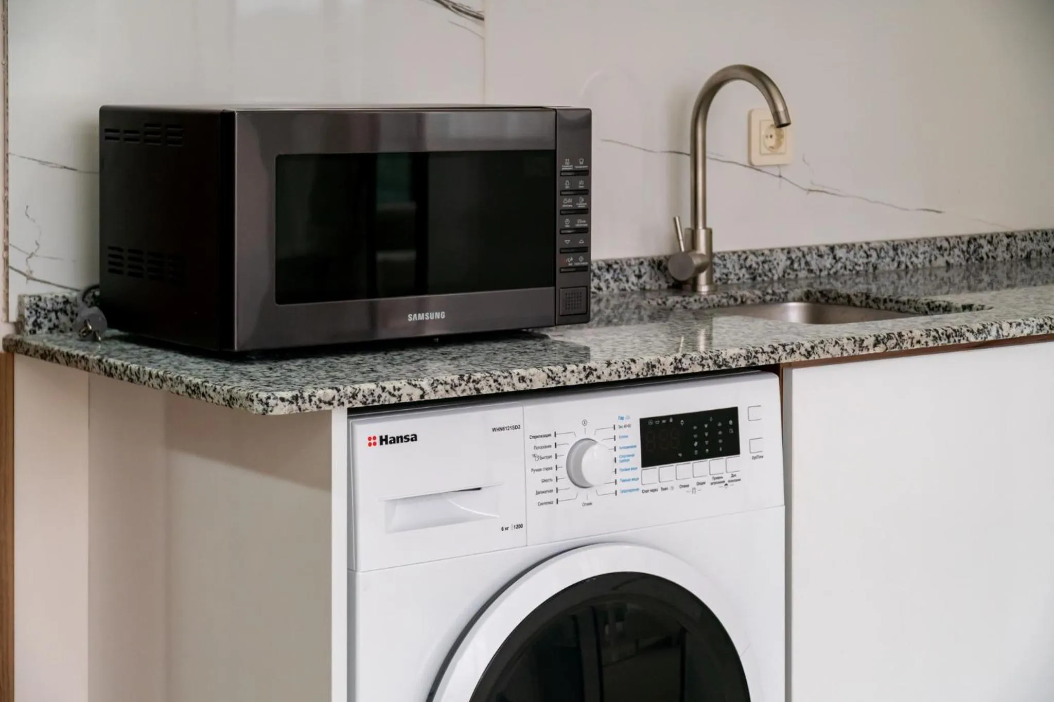 Kitchen or kitchenette in Chateau Milisi