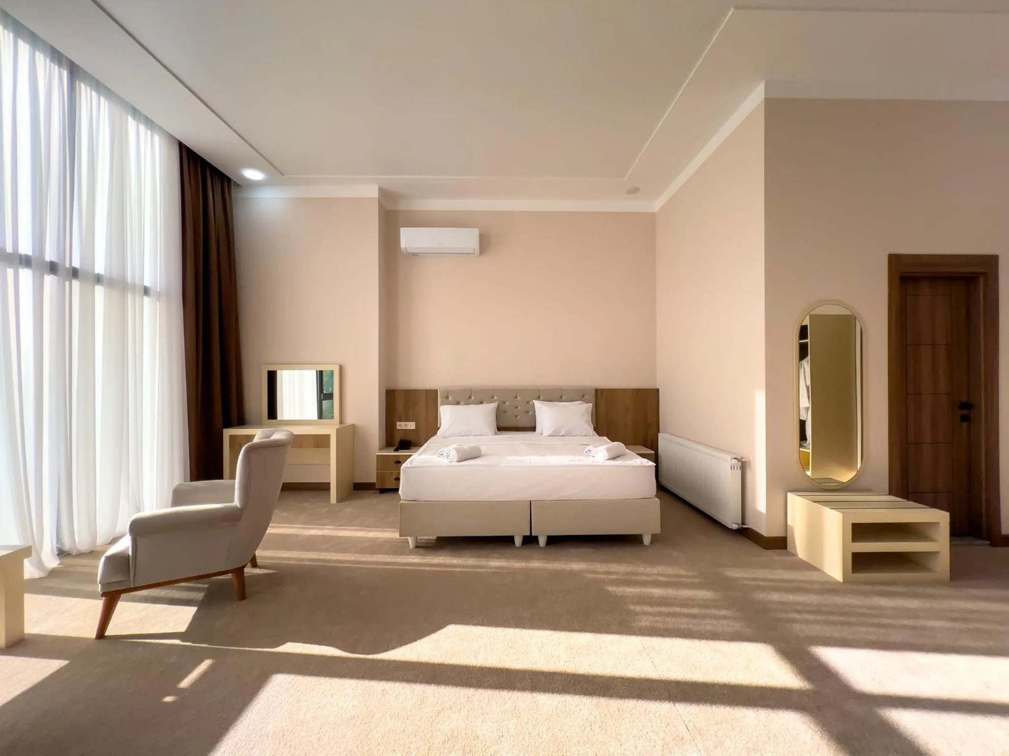 Bed in Chateau Milisi