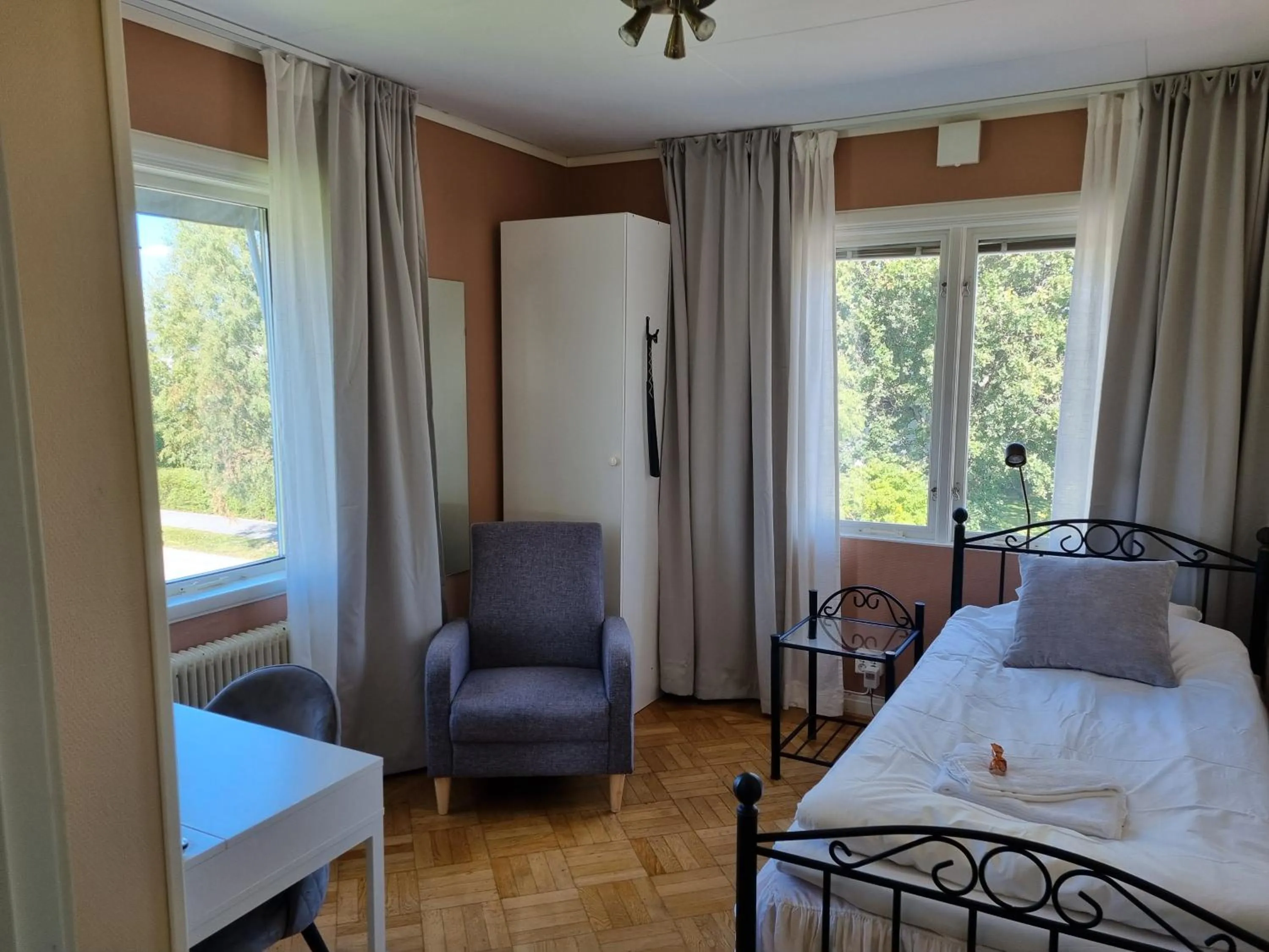 Property building, Bed in Hotell Zlafen Bed and Breakfast