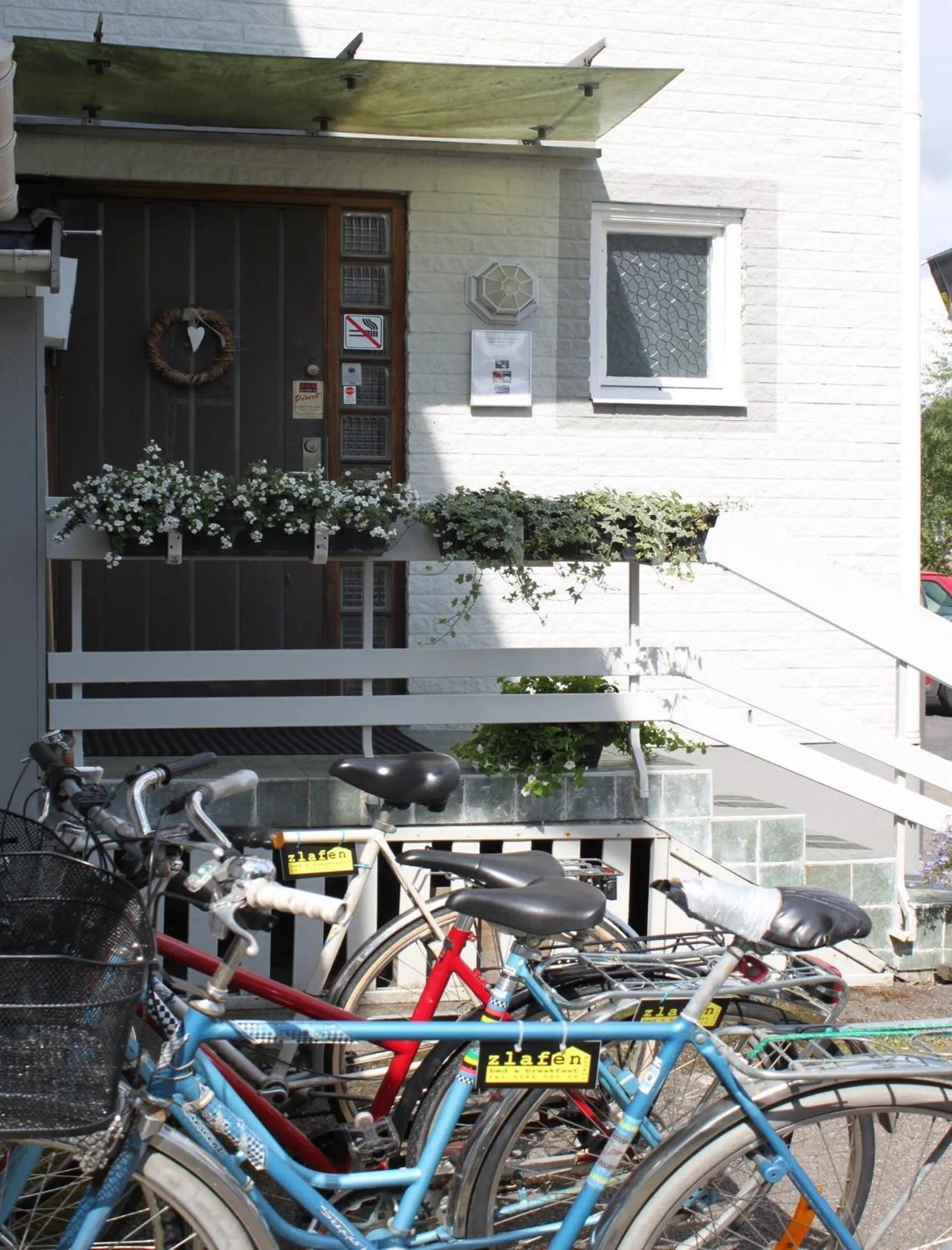 Cycling in Hotell Zlafen Bed and Breakfast
