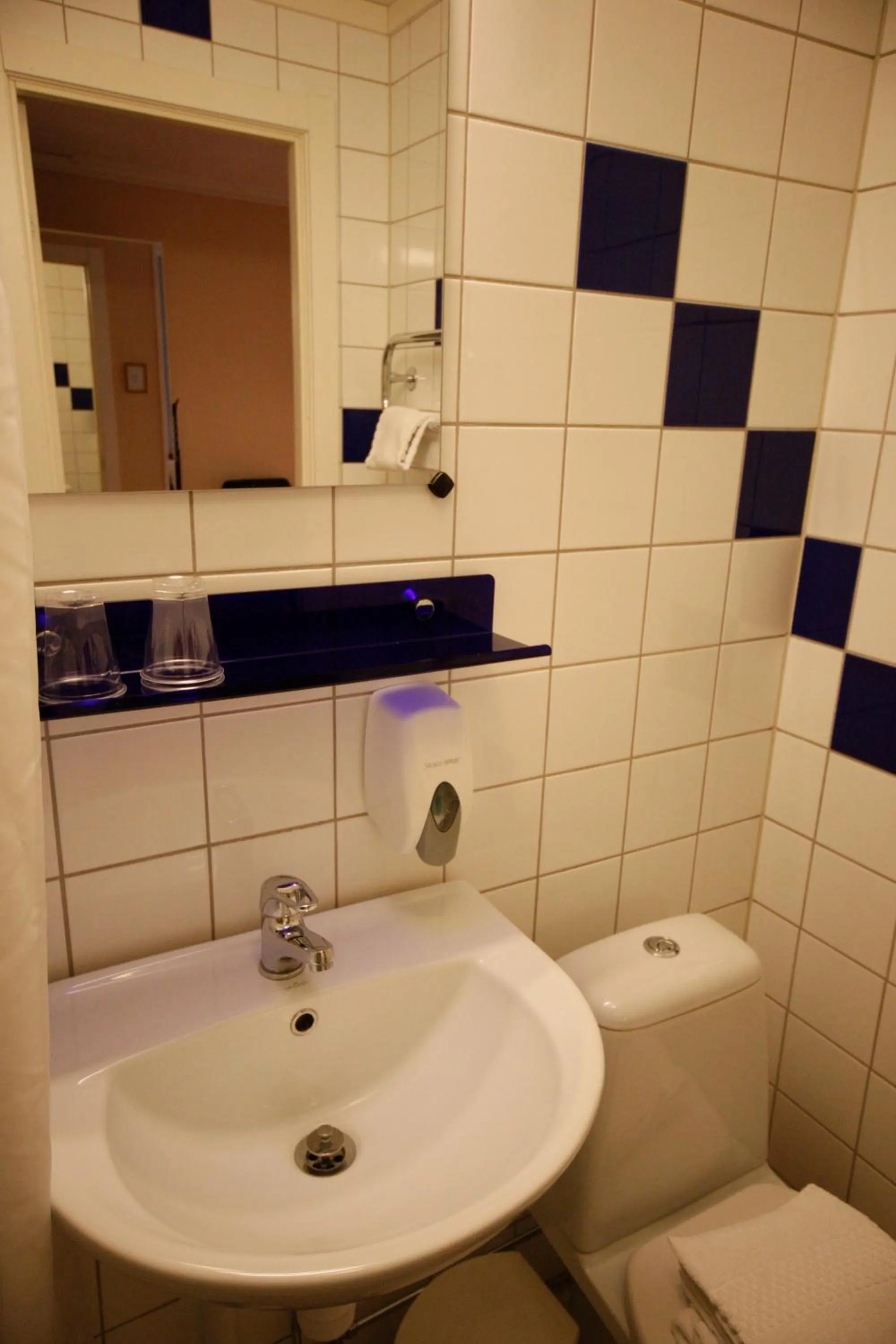 Bathroom in Hotell Zlafen Bed and Breakfast