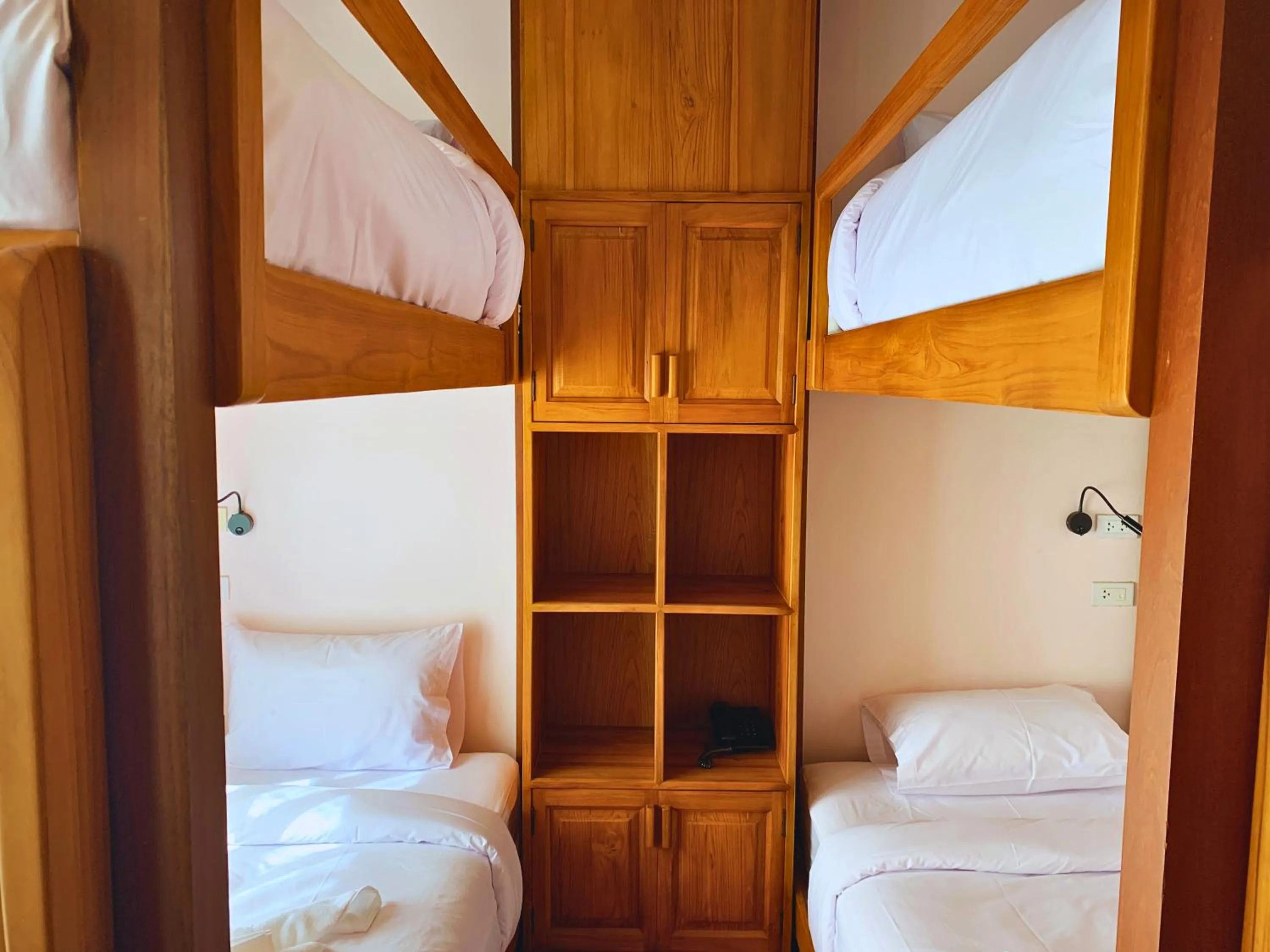 bunk bed in Oudomsin VangVieng Hotel