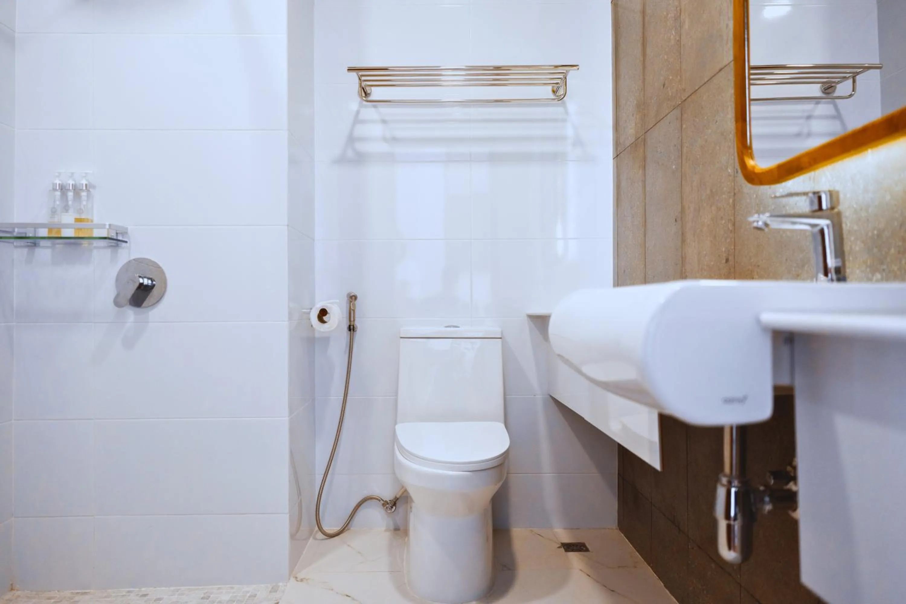 Toilet in Oudomsin VangVieng Hotel