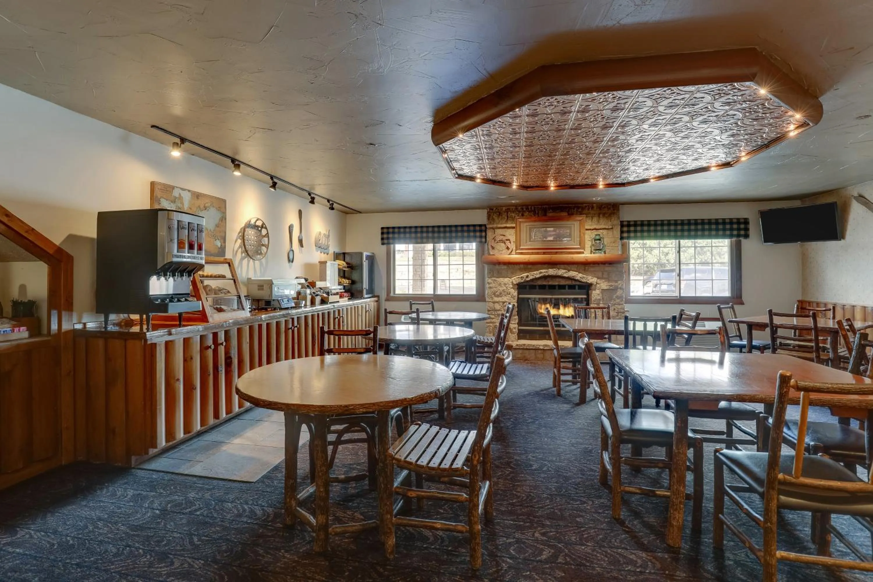 Breakfast in Stoney Creek lnn Galena