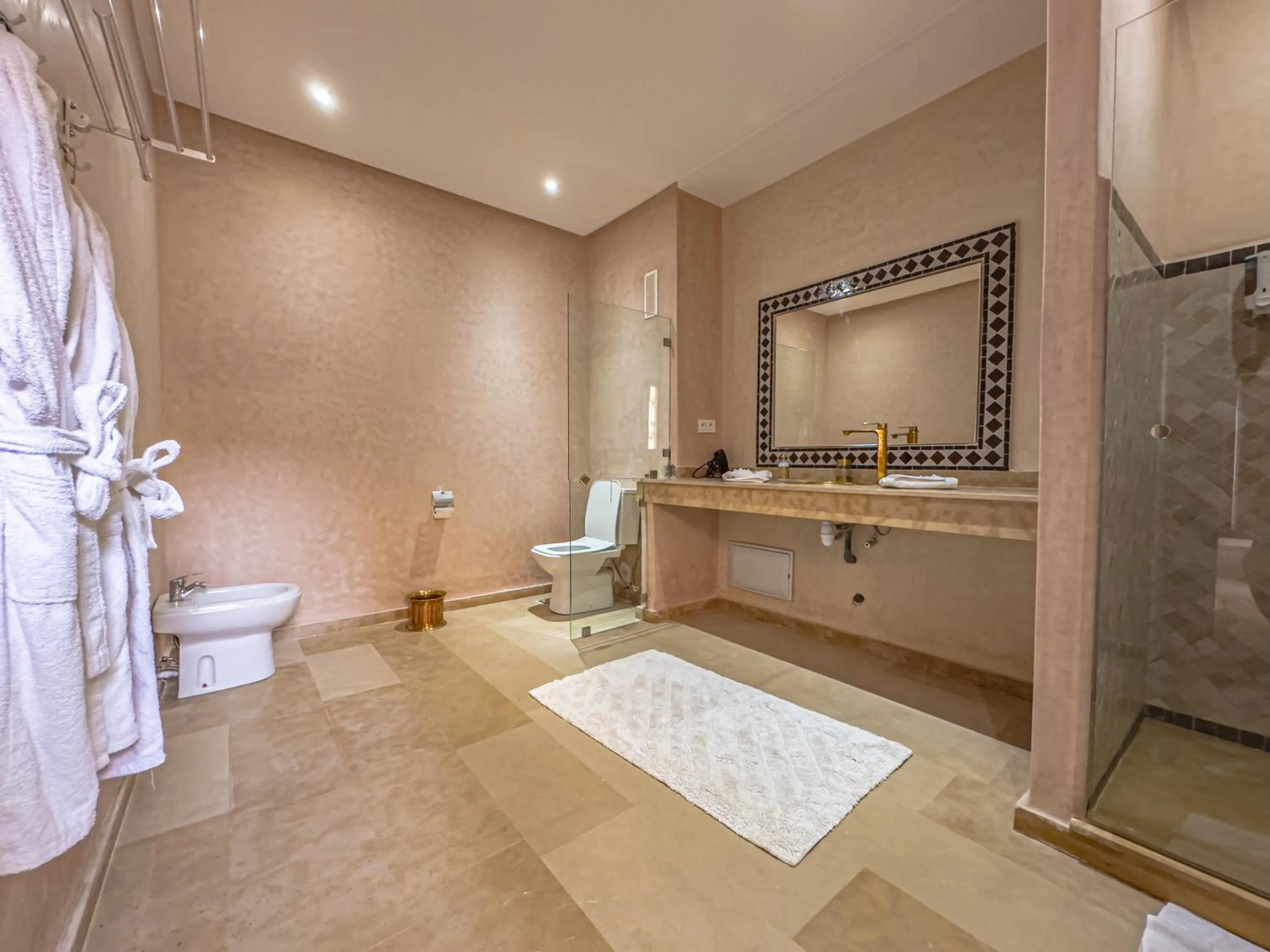 Shower in Riad Kenza