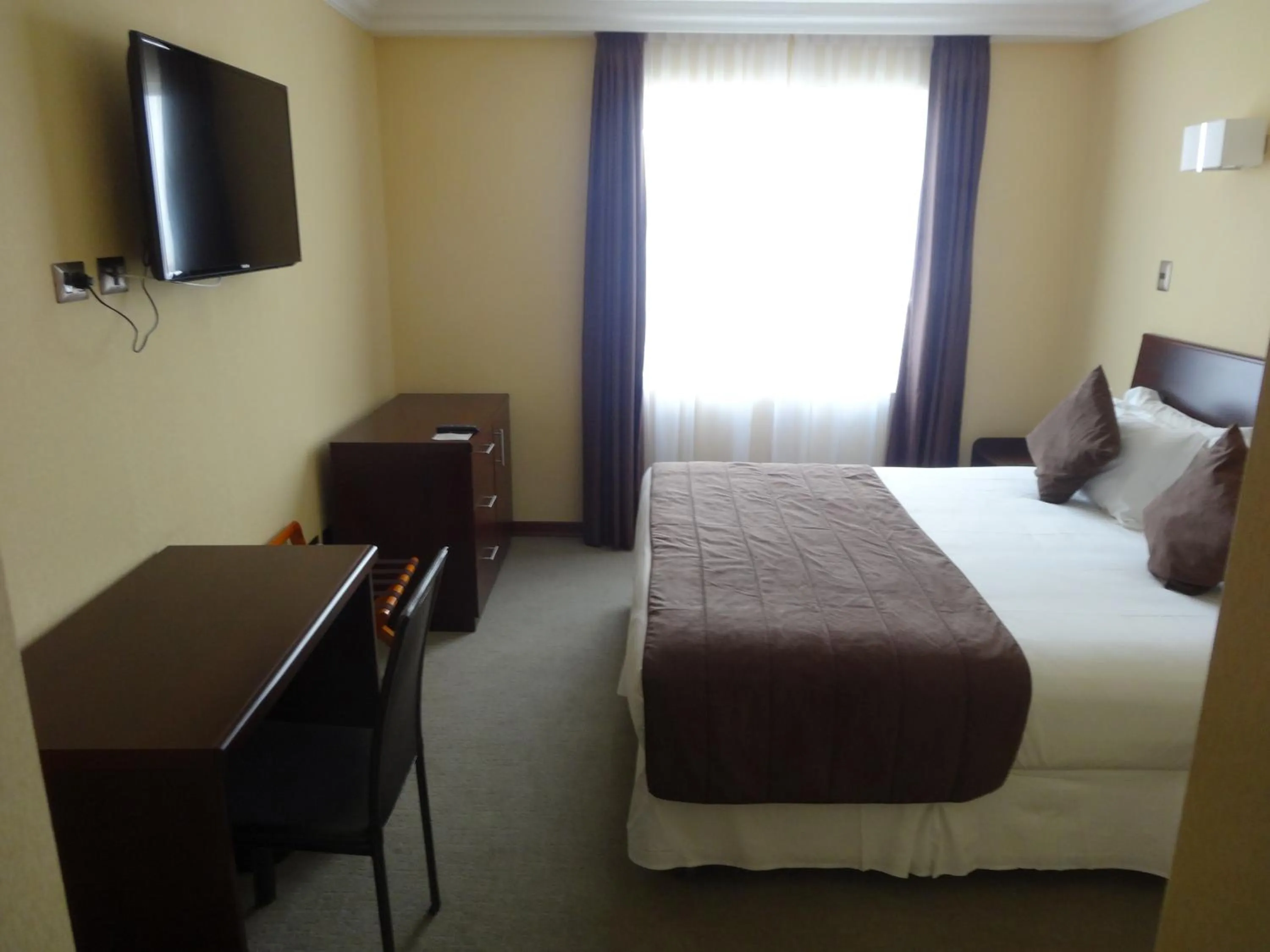 Bedroom, Bed in Hotel Costa Pacifico - Express