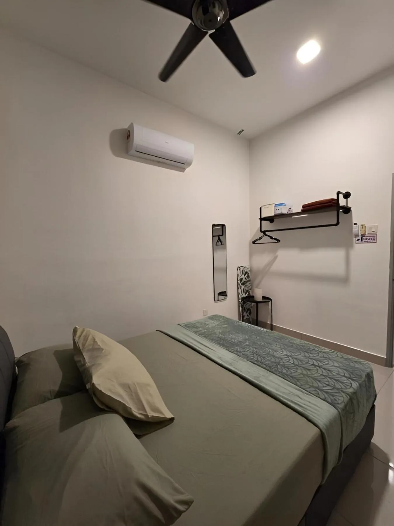 Photo of the whole room, Bed in Homestay D'Casa, Apartment In Sepang, KLIA