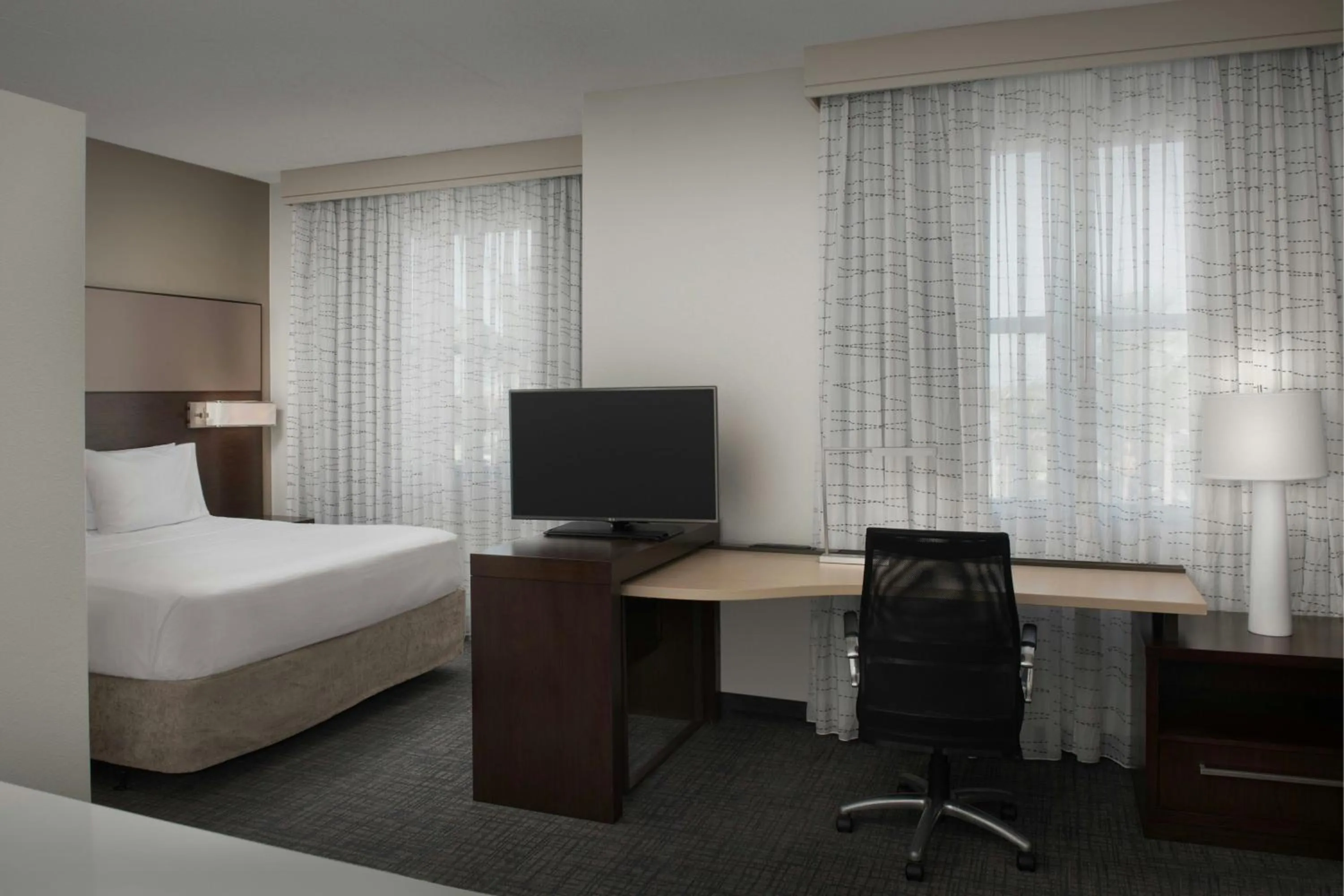 Photo of the whole room, Bed in Residence Inn by Marriott Fort Lauderdale Airport & Cruise Port
