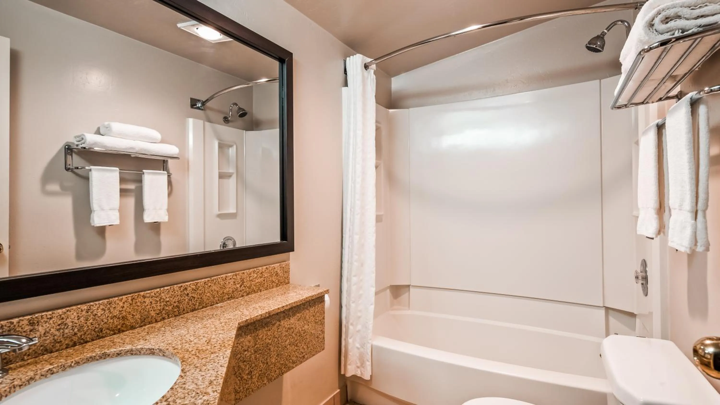 Bathroom in Best Western New Oregon Motel