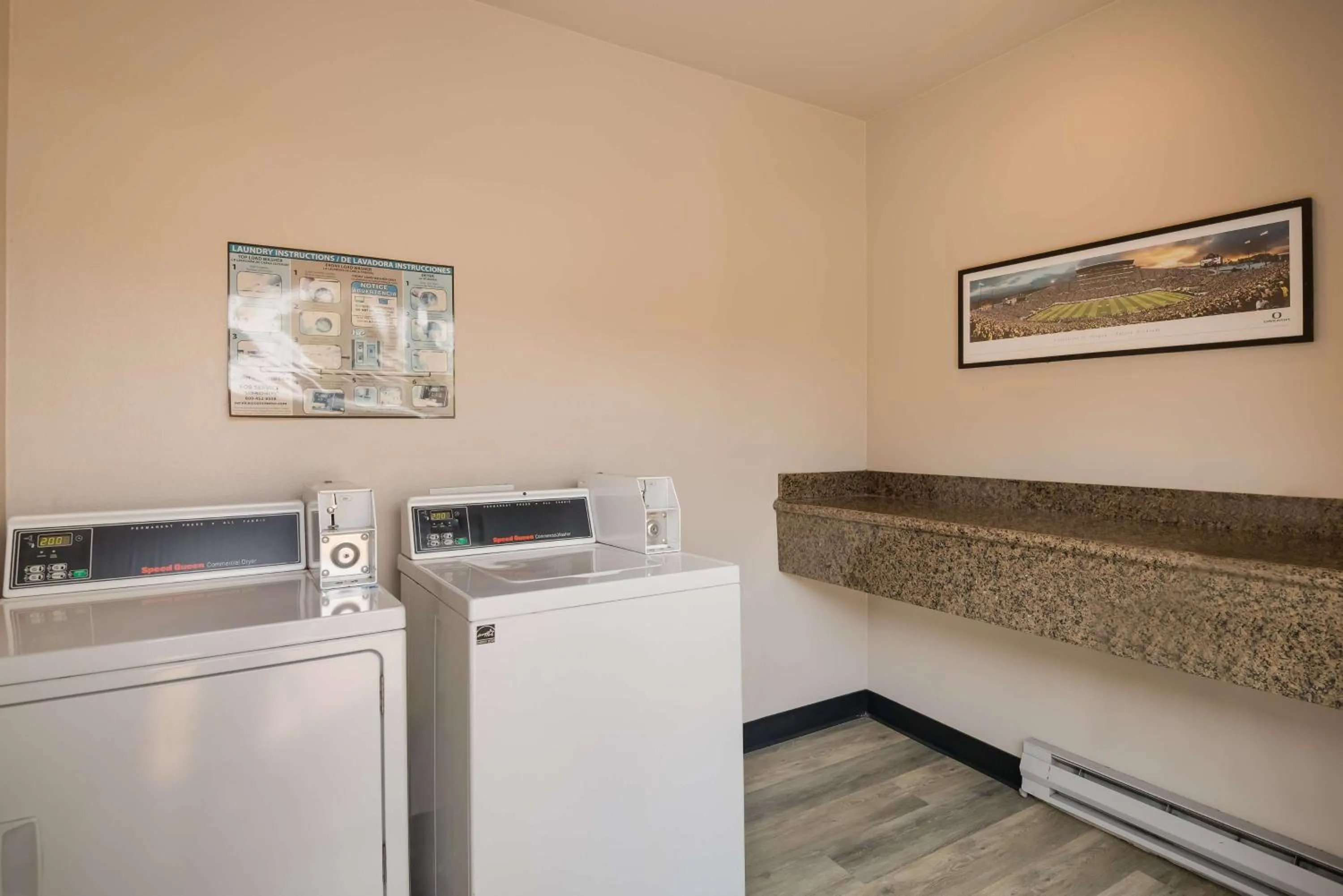 Property building in Best Western New Oregon Motel