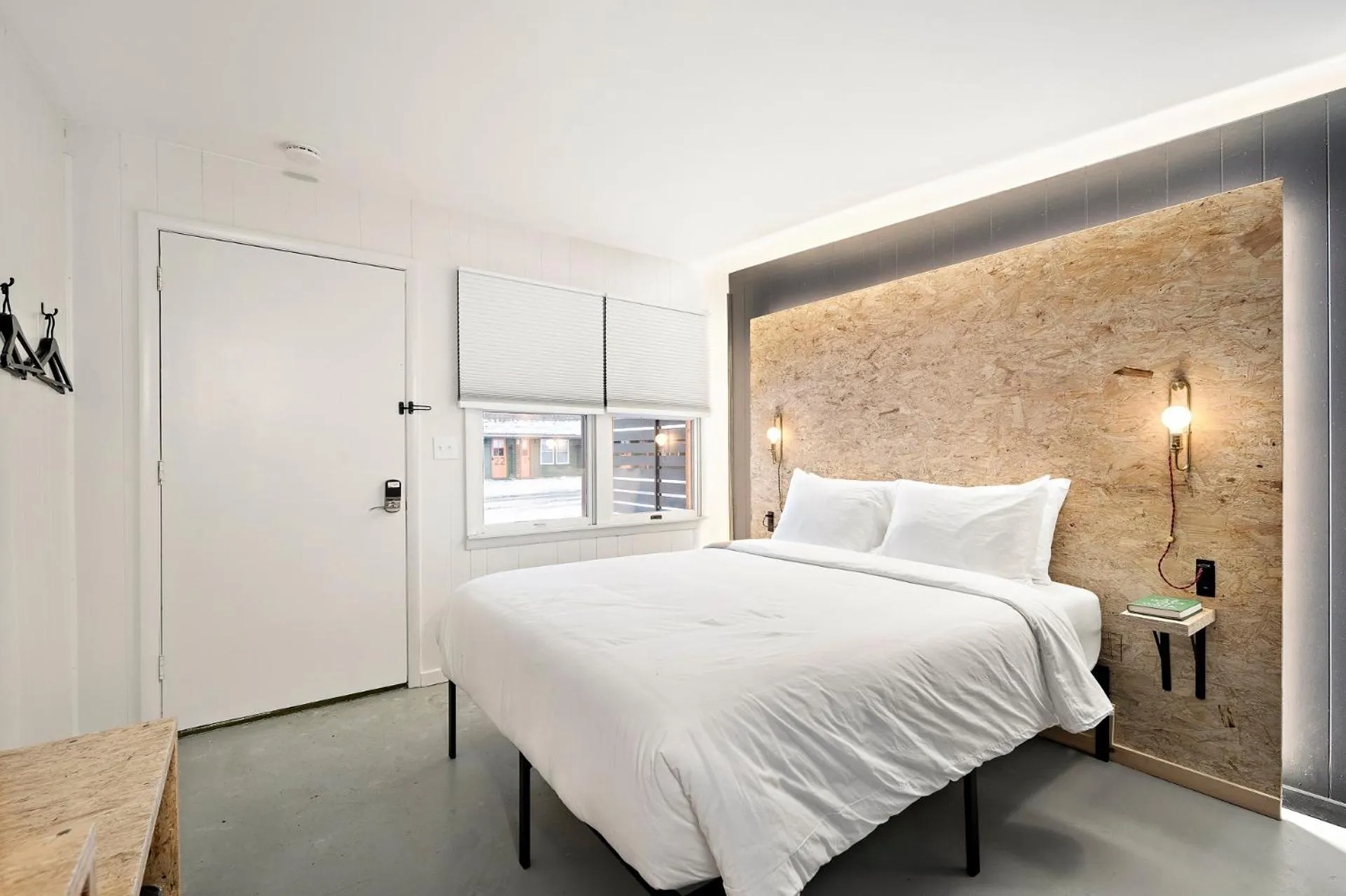 Bed in The Brooks Motel