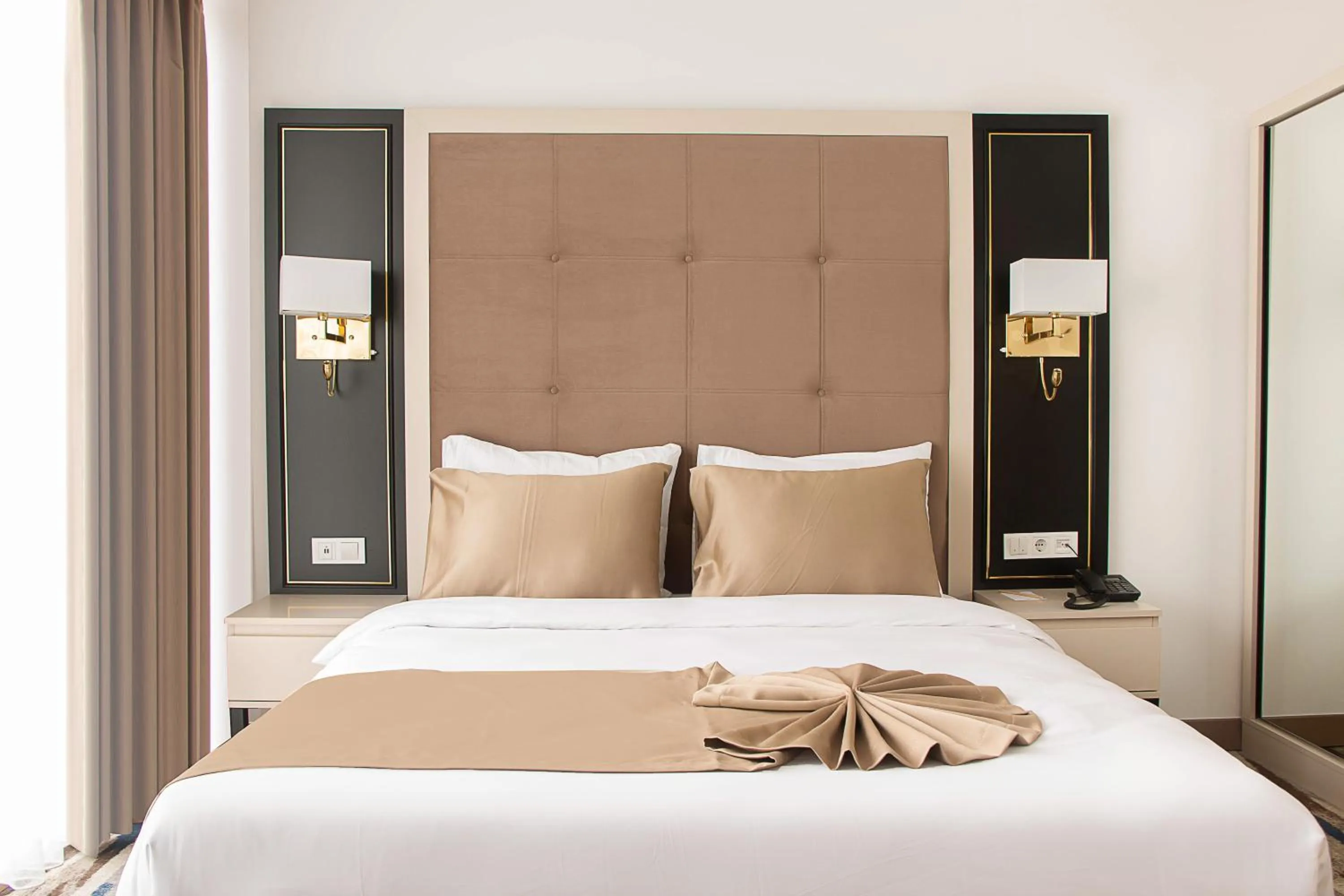 Bedroom, Bed in Shelter Inn Hotel & Spa