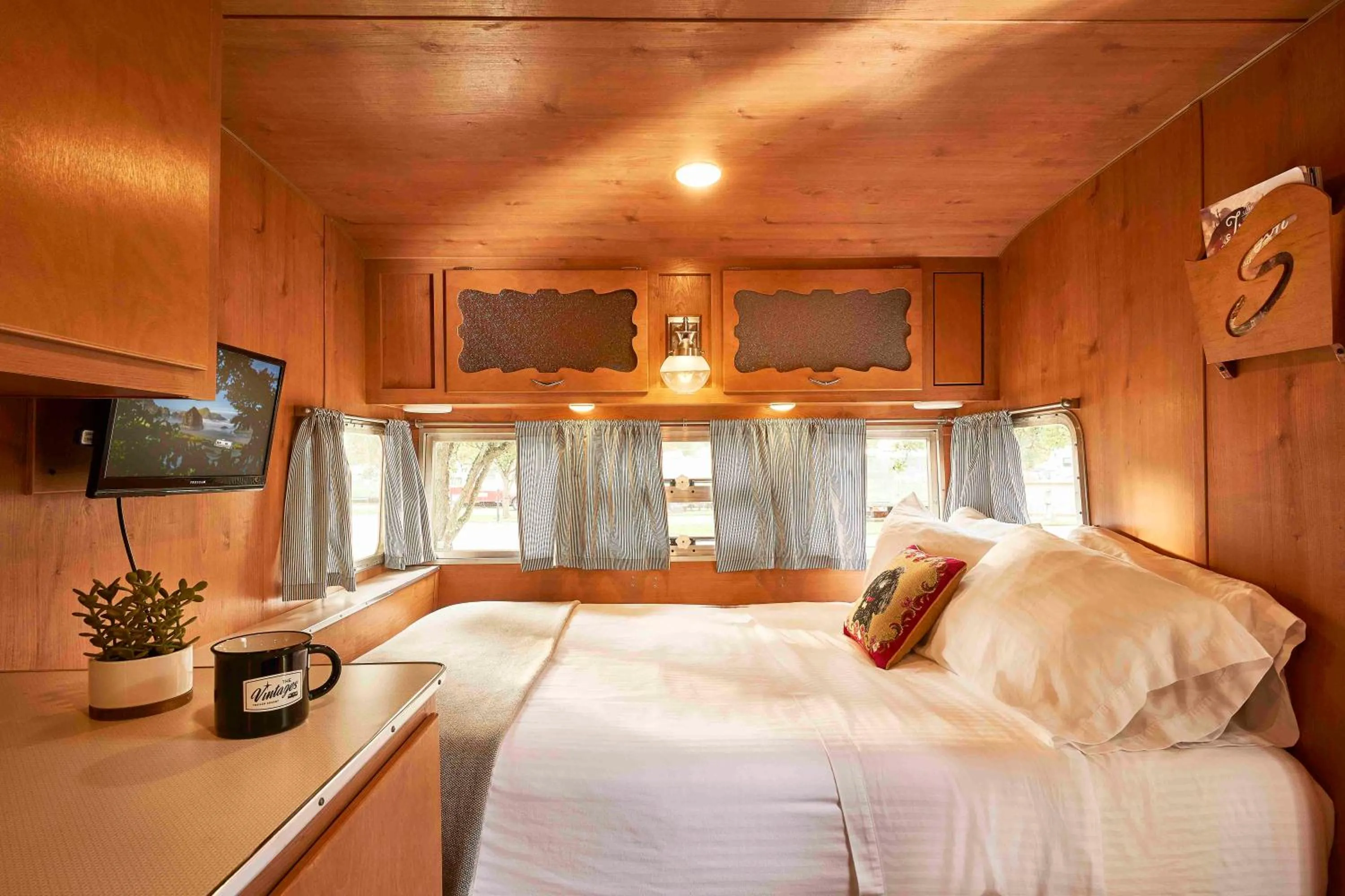 Bed in The Vintages Trailer Resort