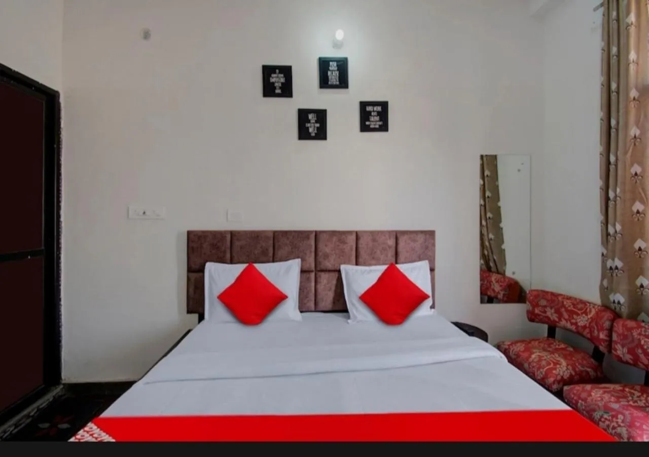 Bed in HOTEL SHREE KANHA