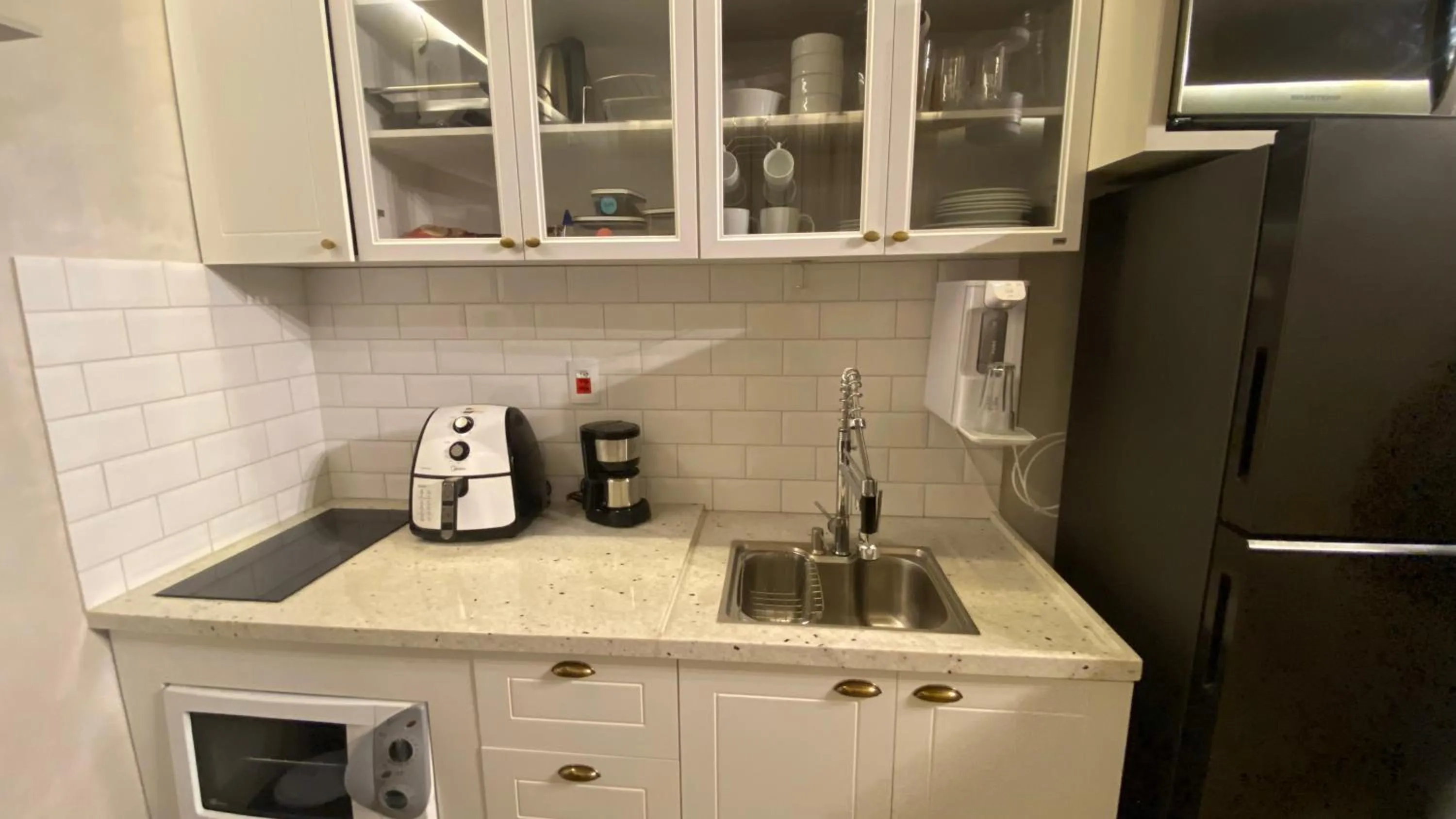 Apart-hotel Theotókos Flats