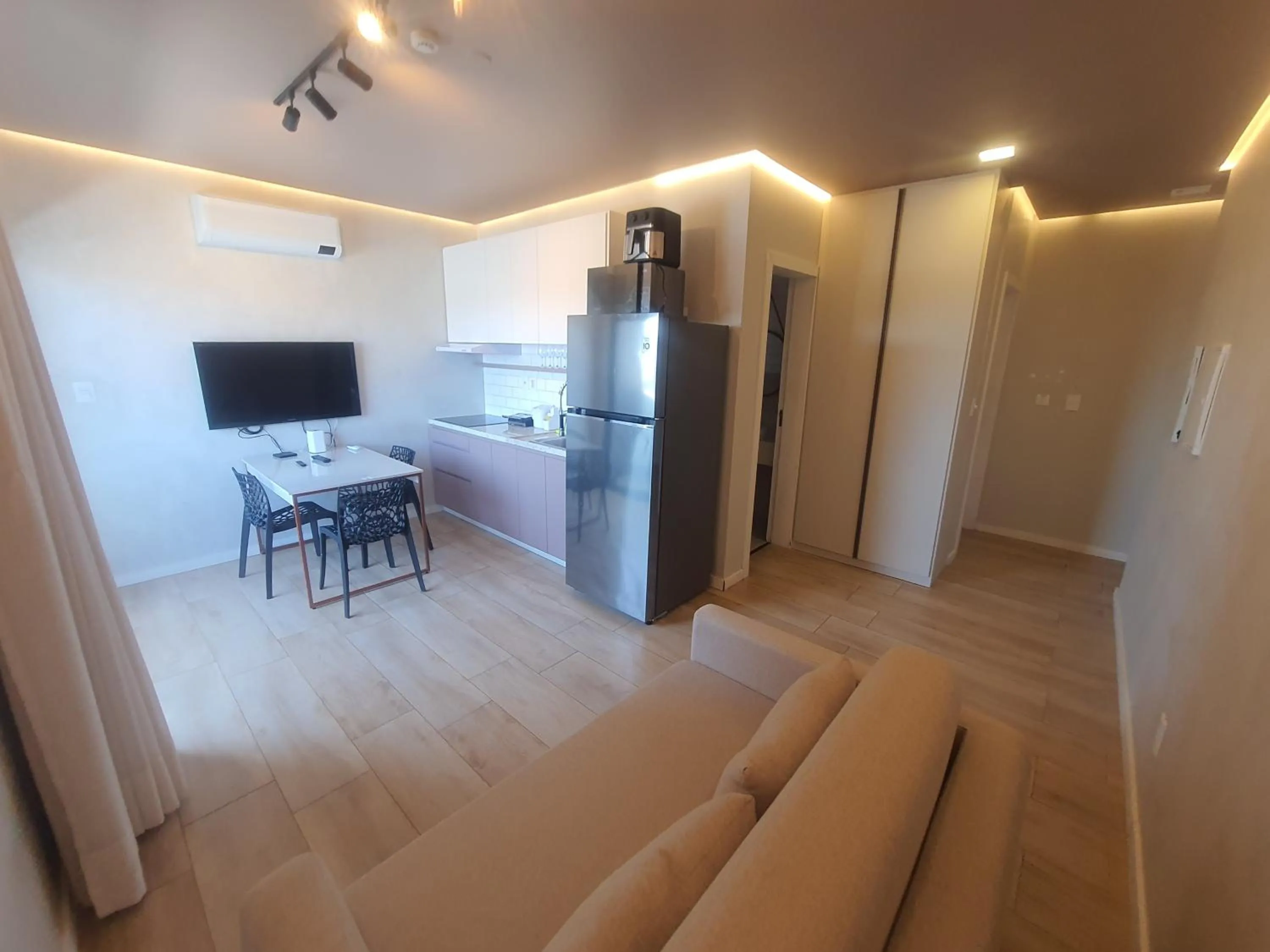 Apart-hotel Theotókos Flats