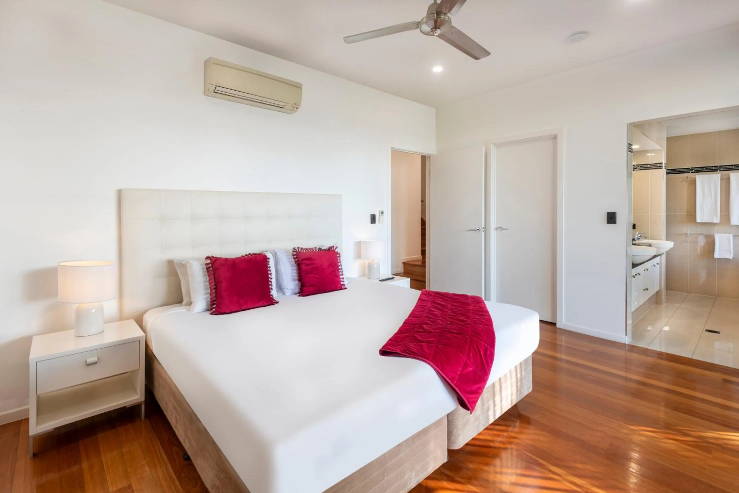 Bedroom, Bed in Pinnacle Apartments on Hamilton Island by HIHA