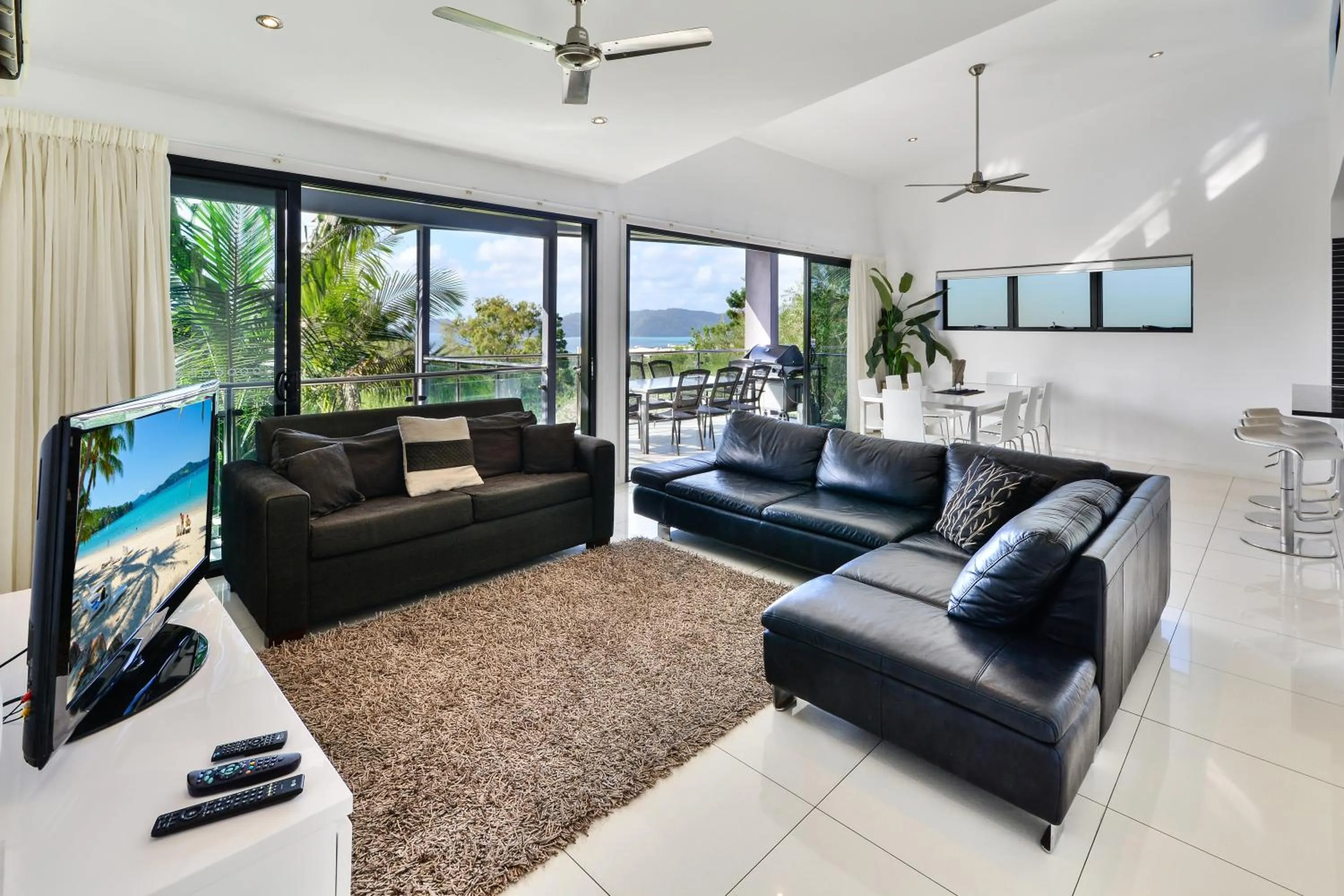 Living room in Pinnacle Apartments on Hamilton Island by HIHA