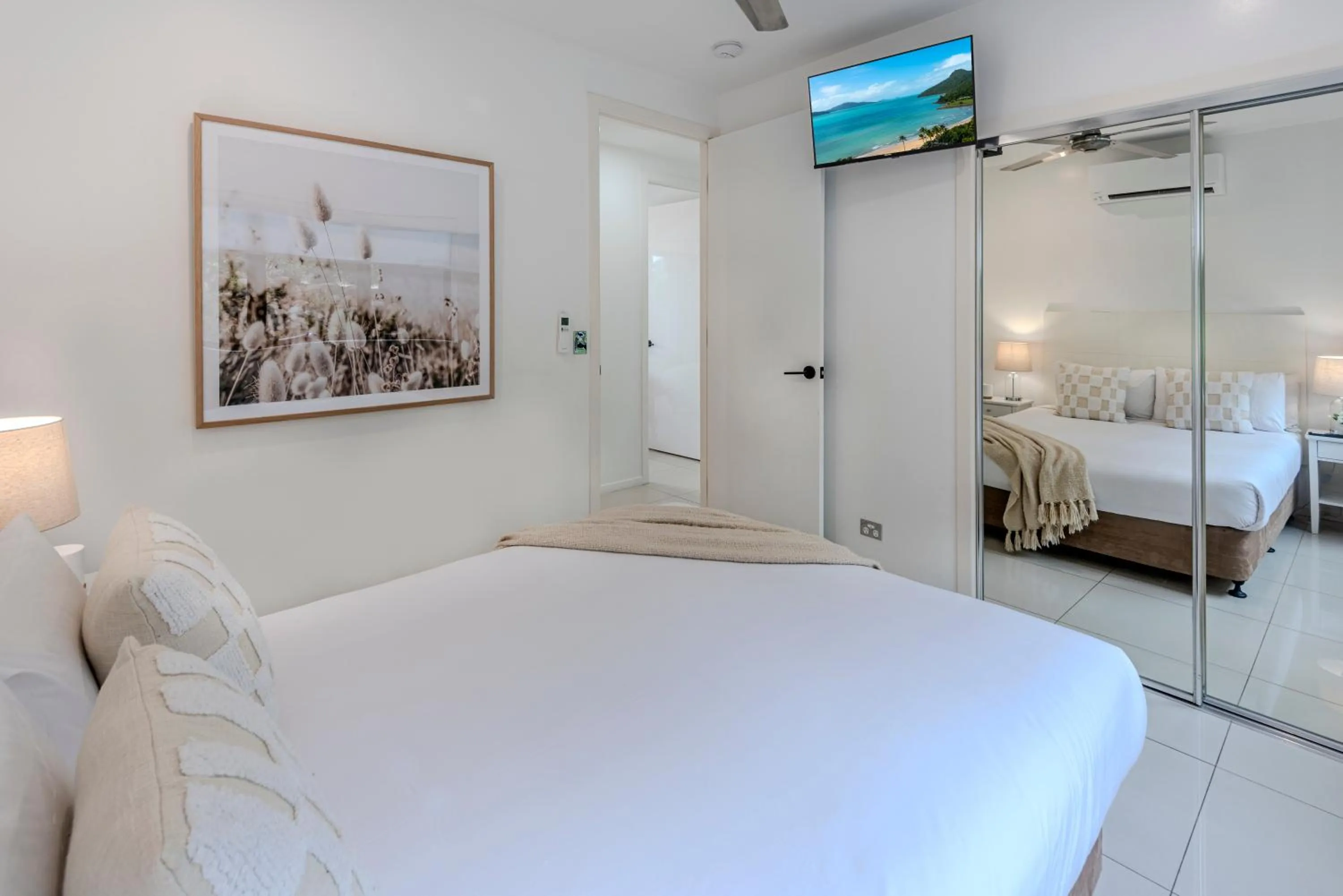 Bedroom, Bed in Pinnacle Apartments on Hamilton Island by HIHA