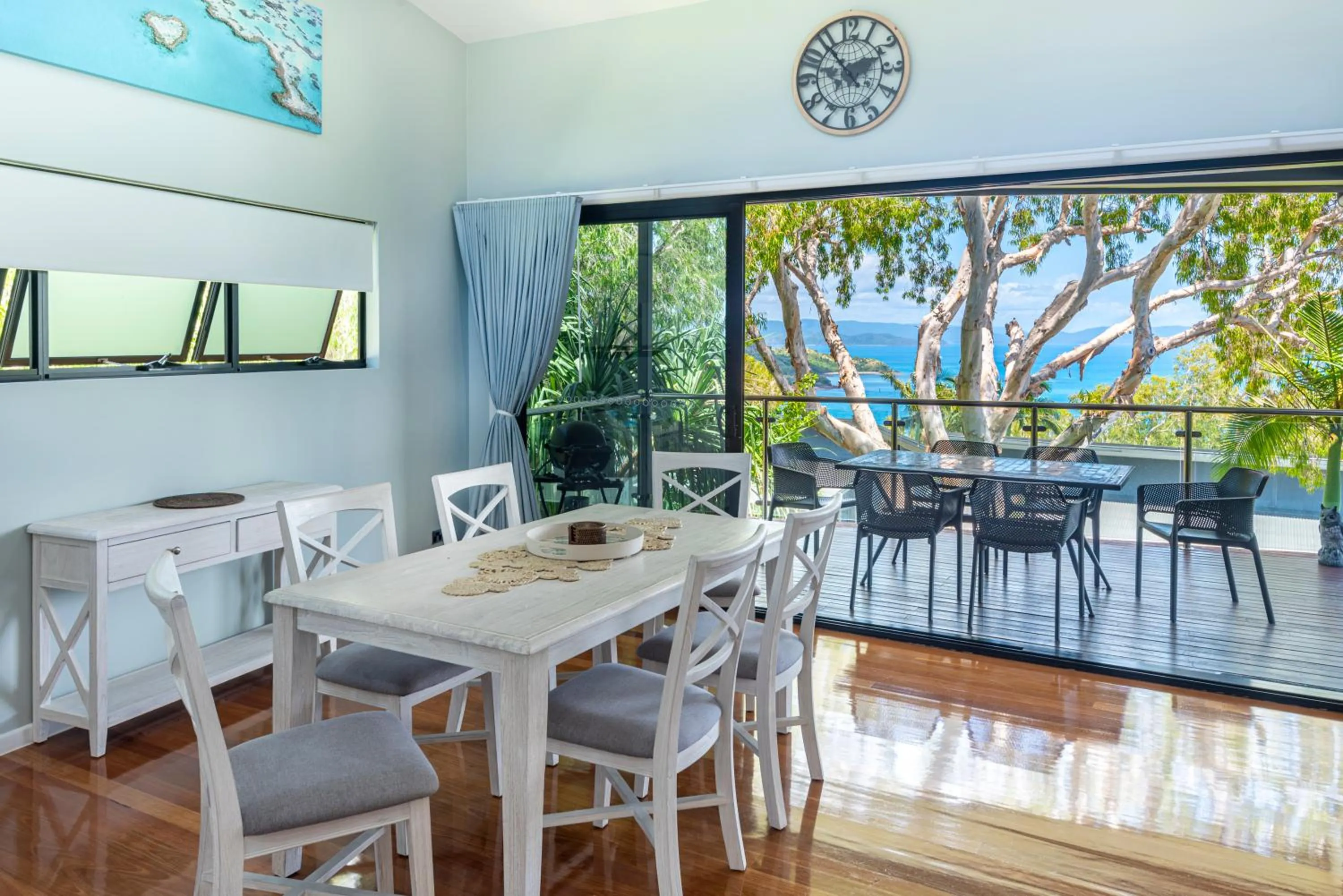 Dining area in Pinnacle Apartments on Hamilton Island by HIHA