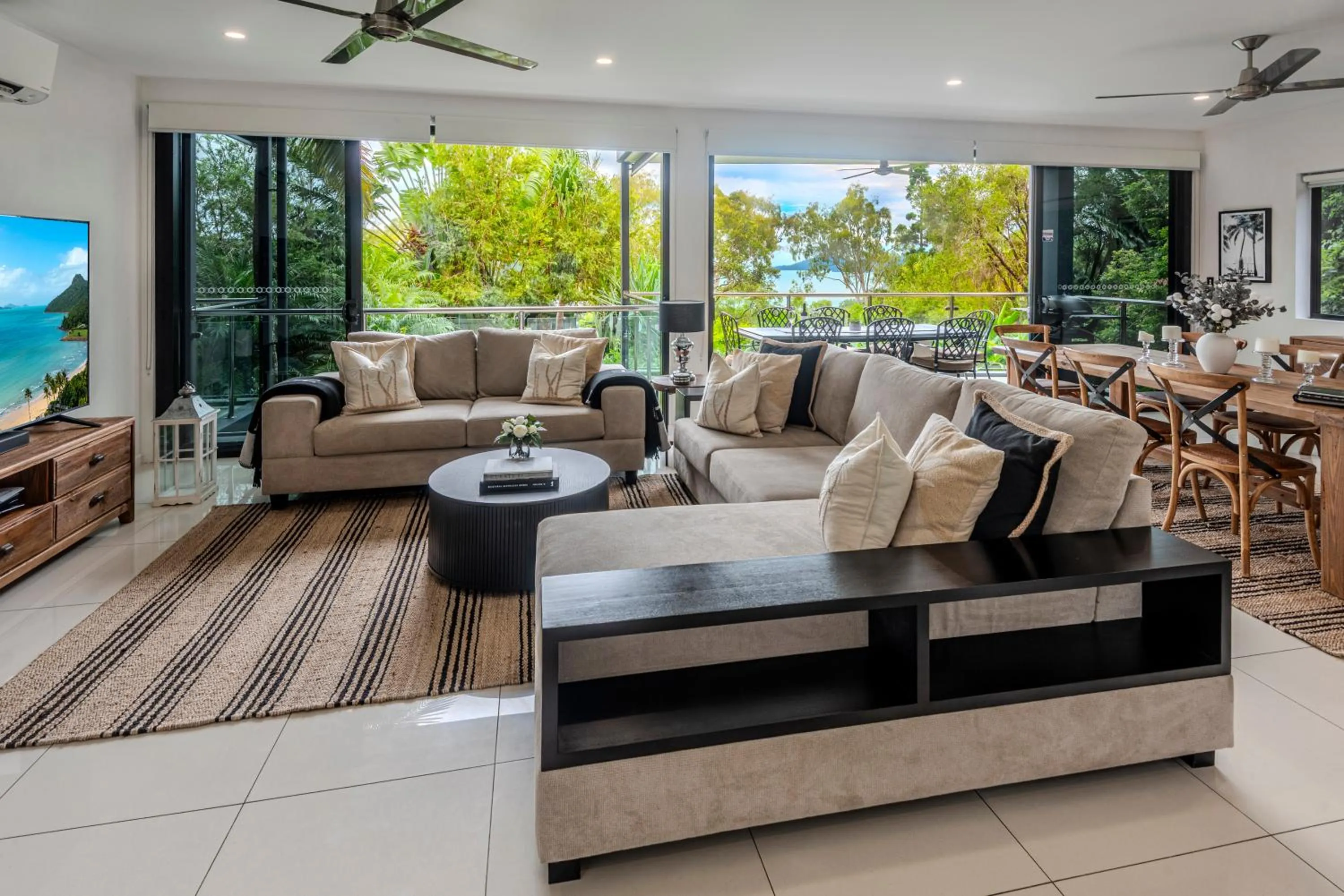 Living room in Pinnacle Apartments on Hamilton Island by HIHA
