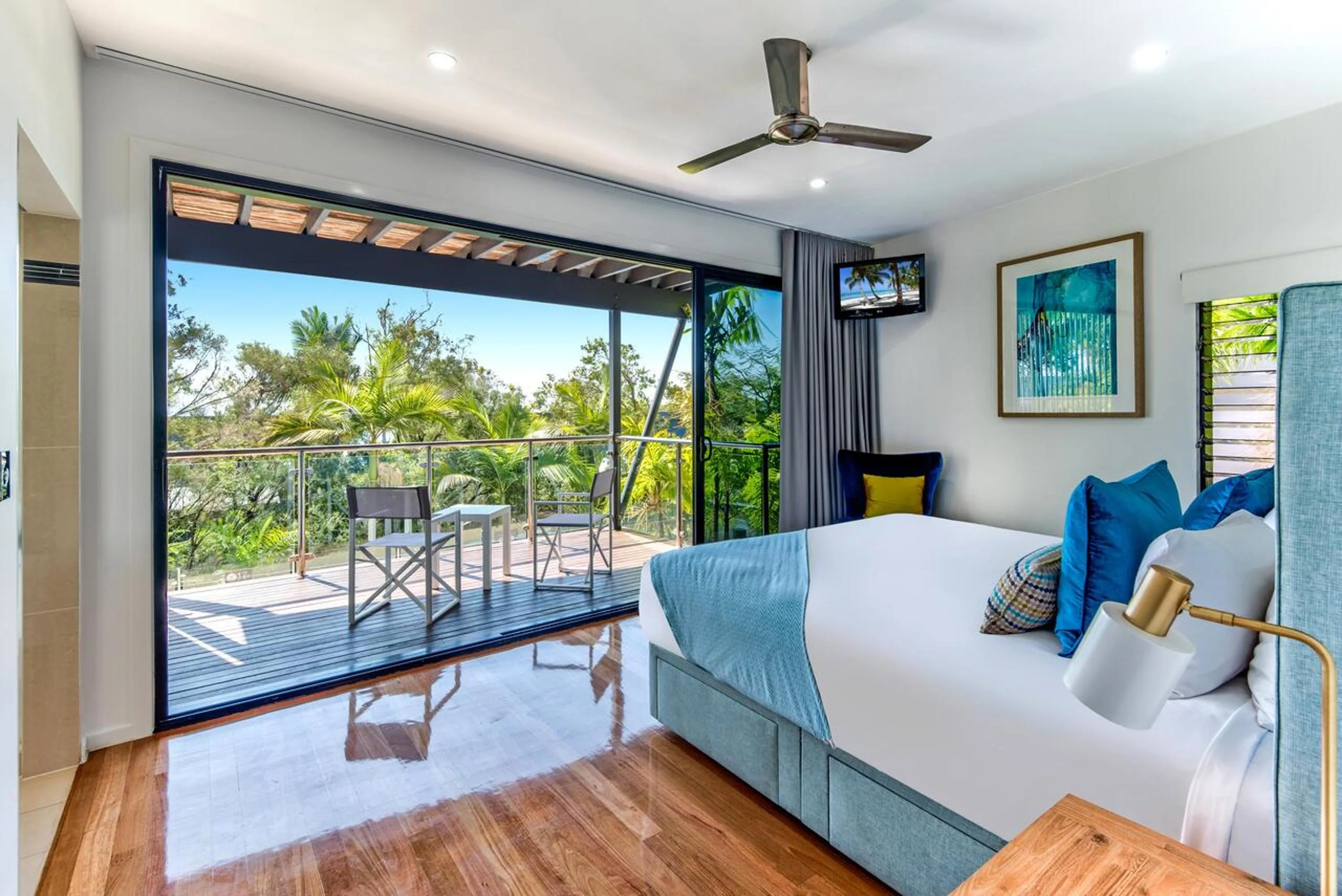 Bedroom, Bed in Pinnacle Apartments on Hamilton Island by HIHA