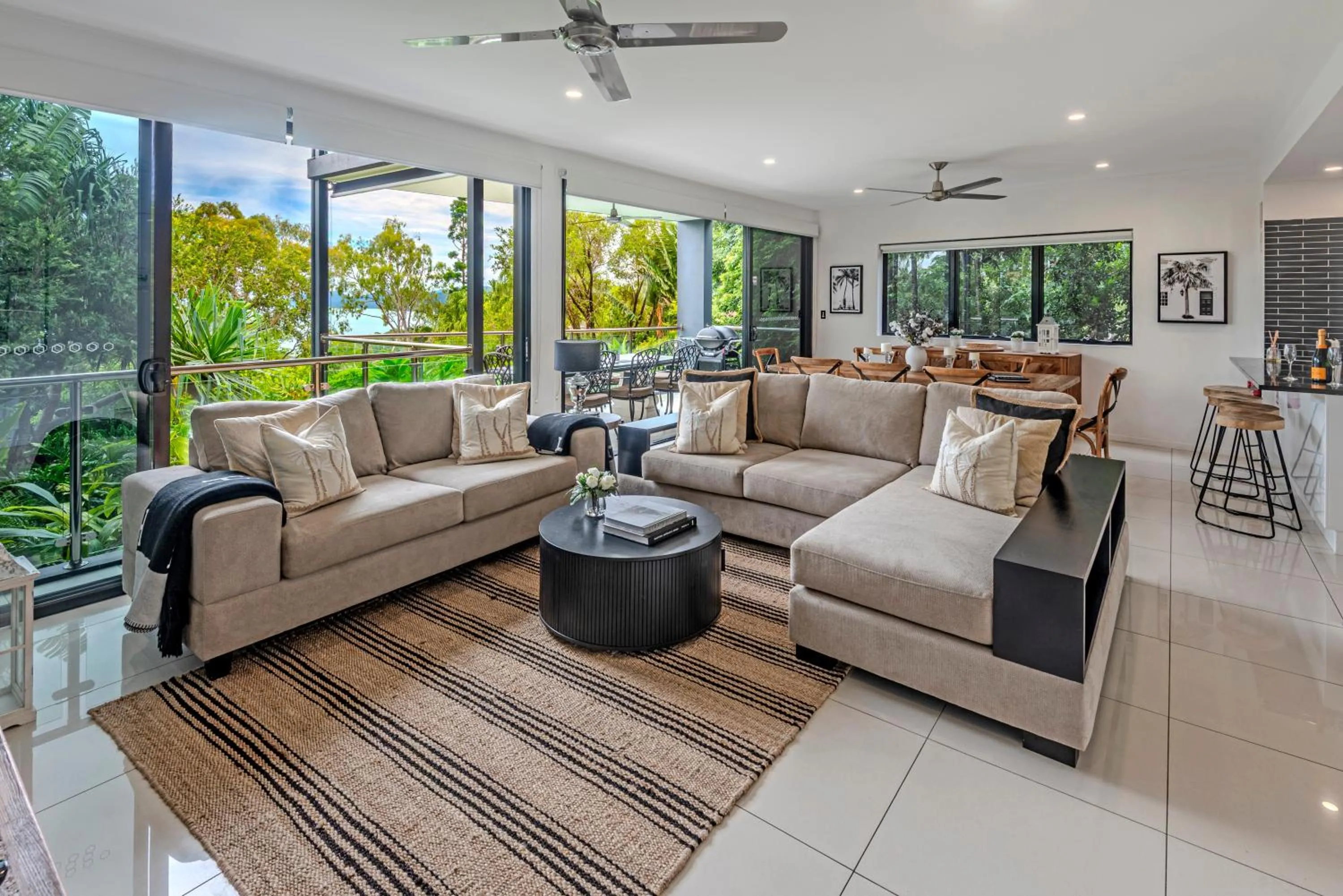 Living room in Pinnacle Apartments on Hamilton Island by HIHA
