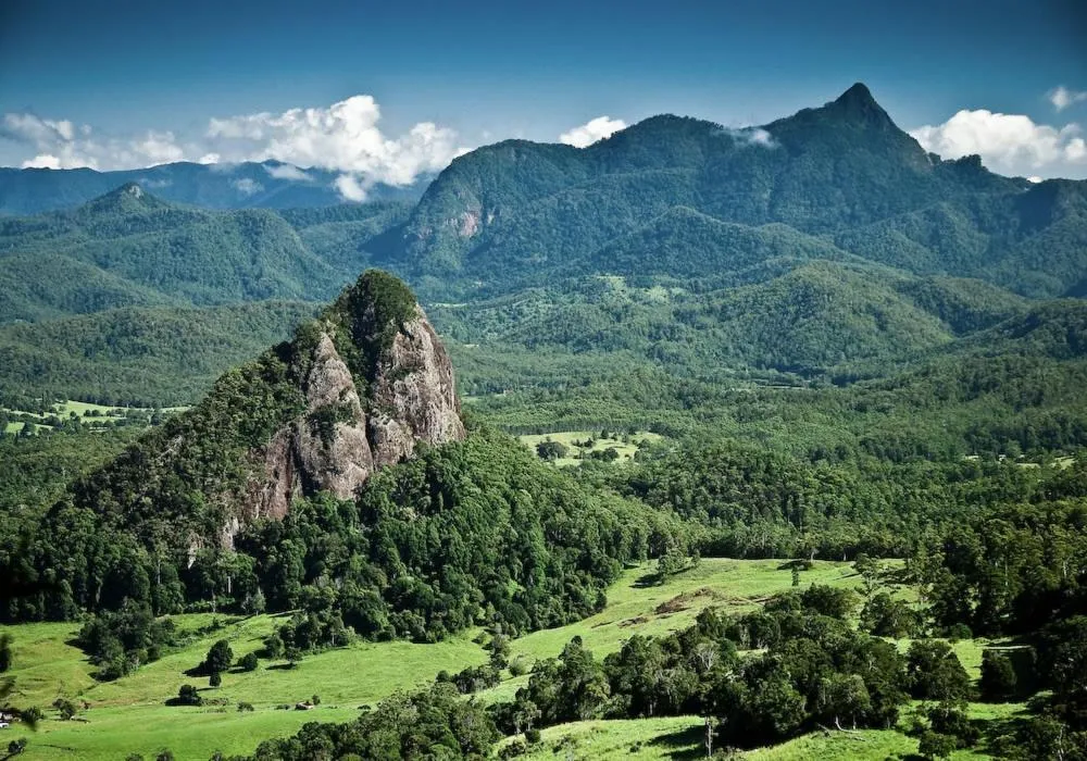 Natural landscape in Riversleigh House