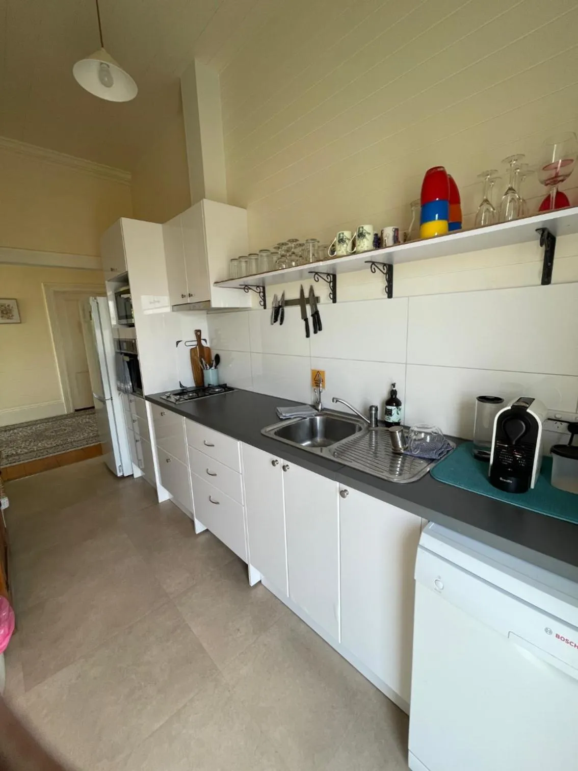 Kitchen or kitchenette in Riversleigh House