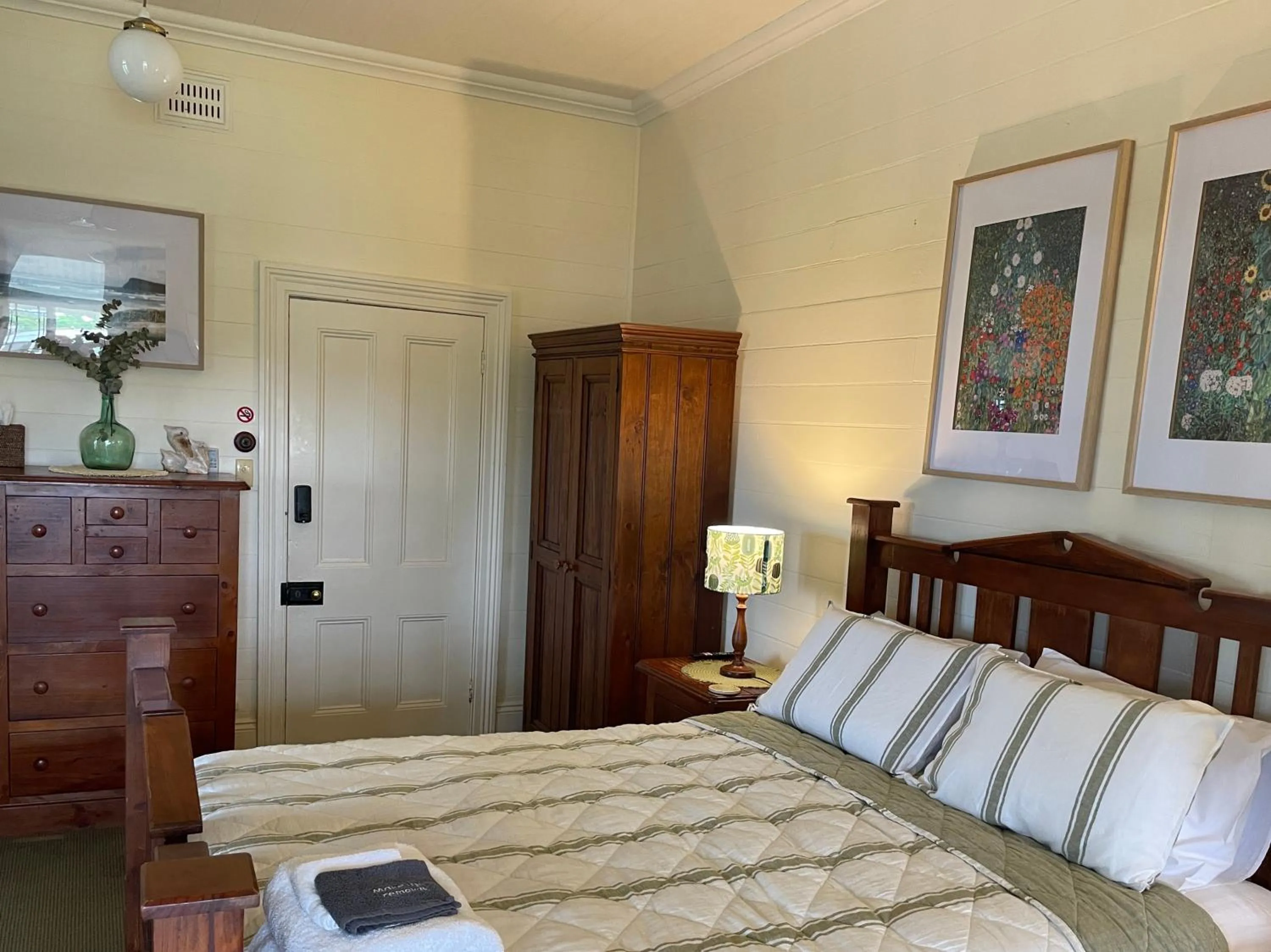 Bed in Riversleigh House