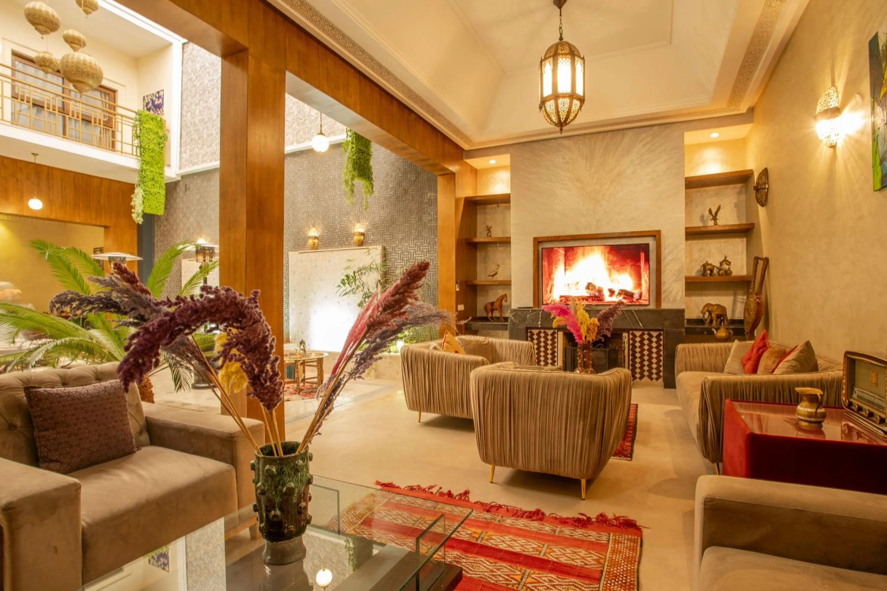 Restaurant/places to eat in Riad Azia