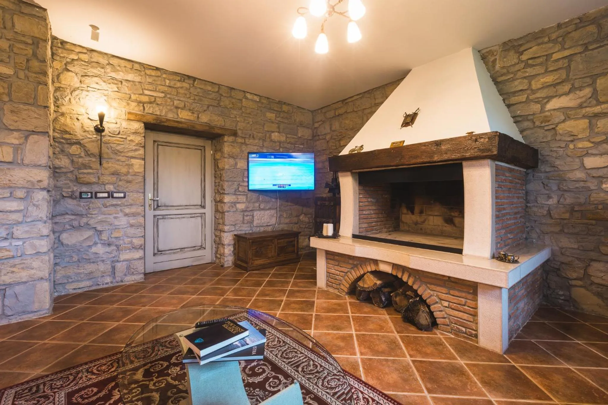 Communal lounge/ TV room in Palazzo Angelica B&B Adults Only