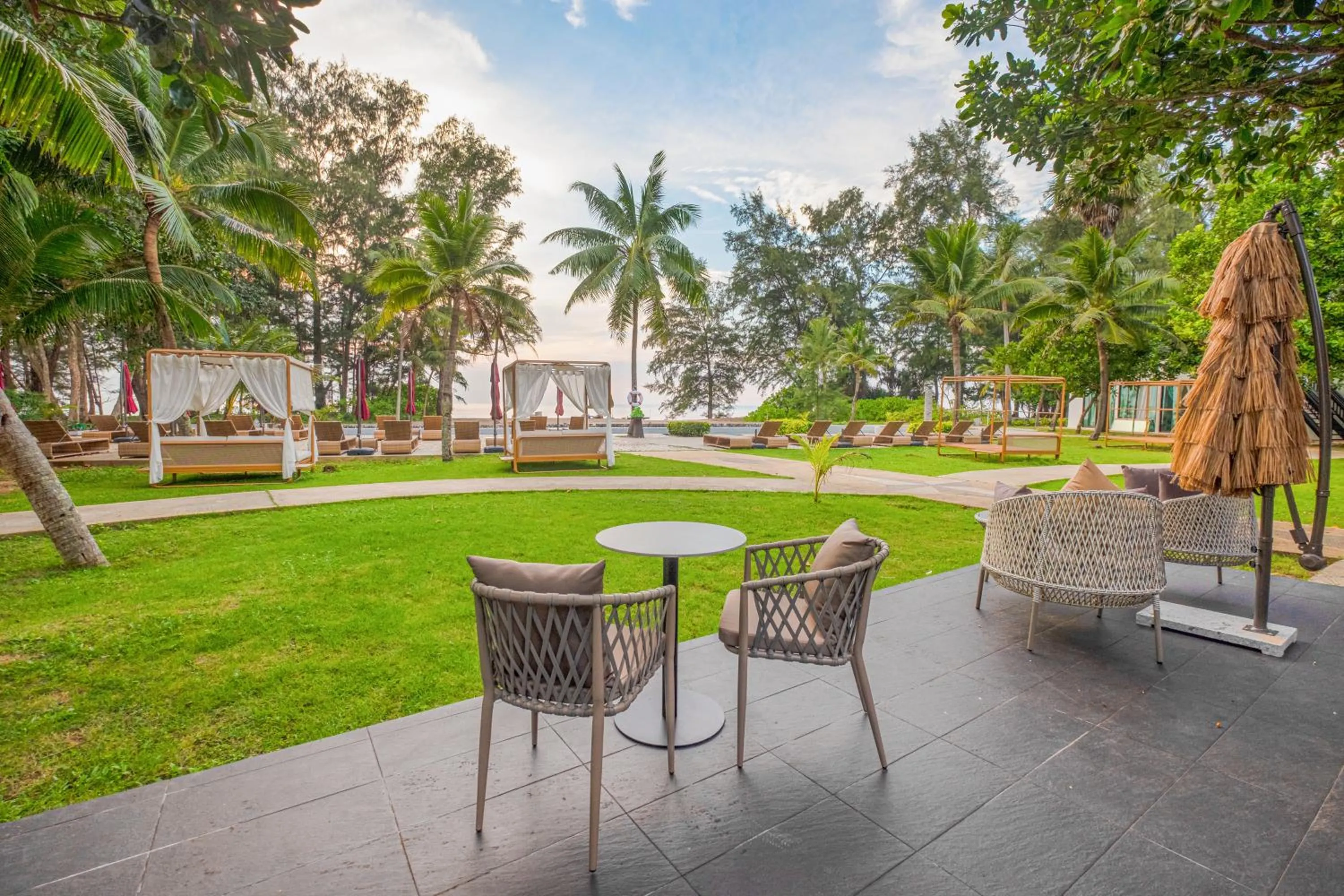 Restaurant/places to eat in D Varee Mai Khao Beach Resort, Thailand