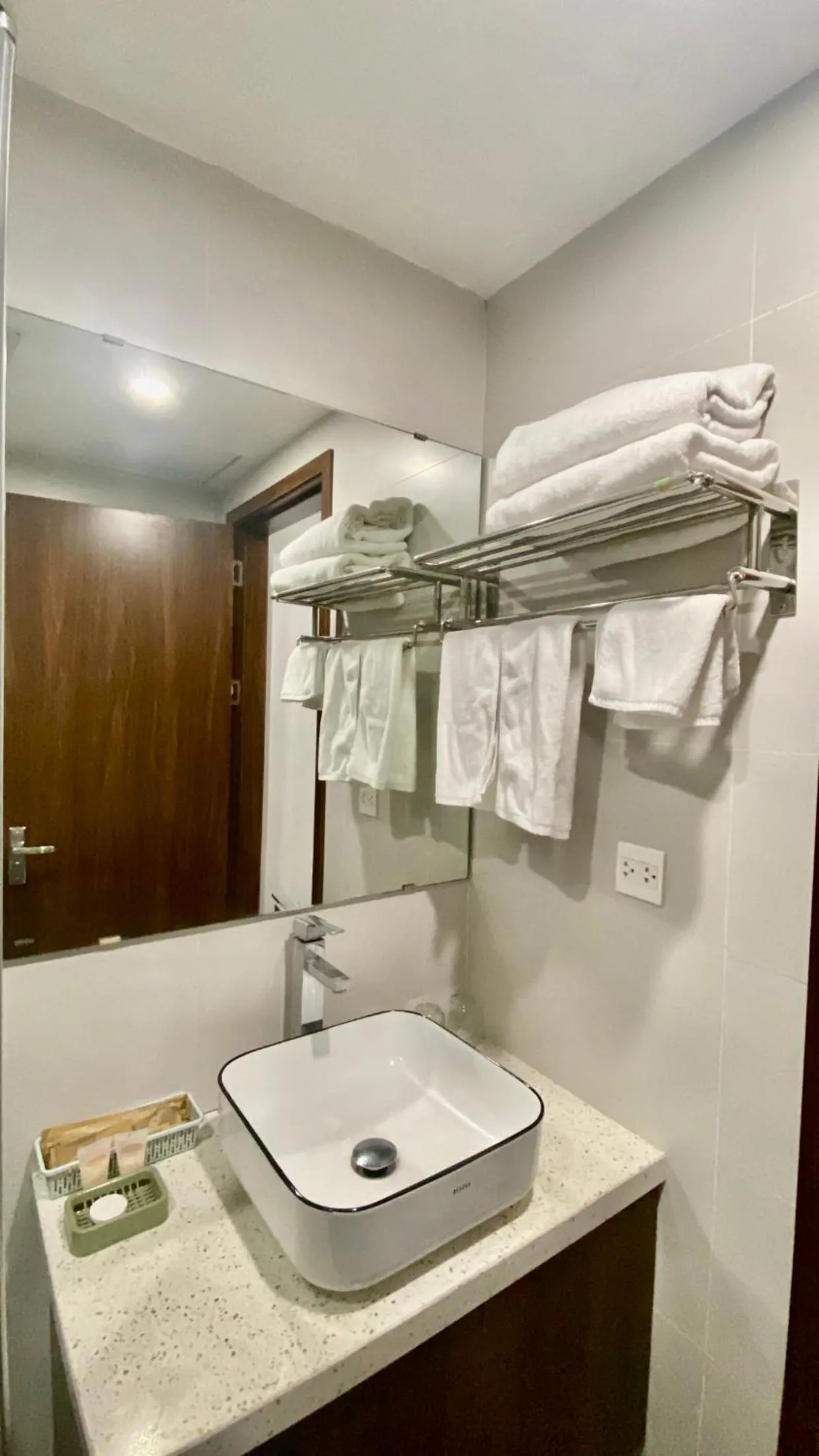 Bathroom in Wins Apartment