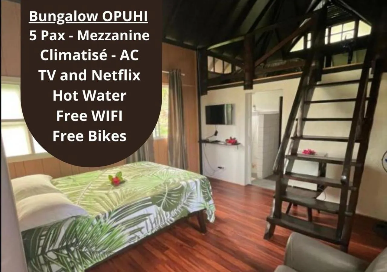 Property building in Pension Hibiscus Taha'a